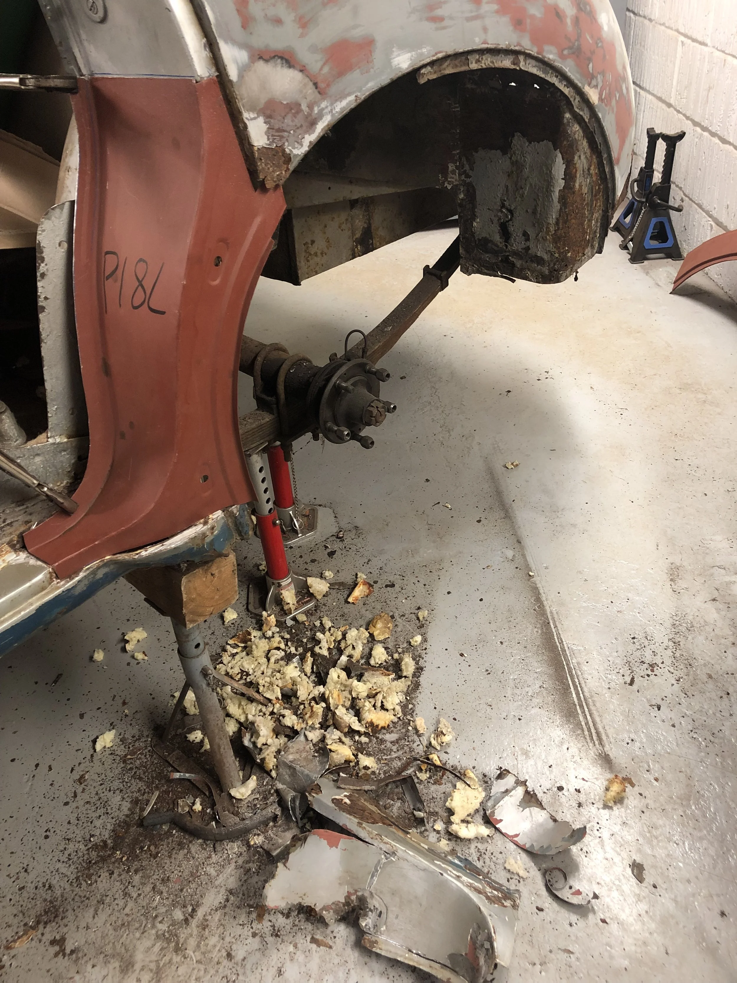 Expanding foam didn’t stop rust 