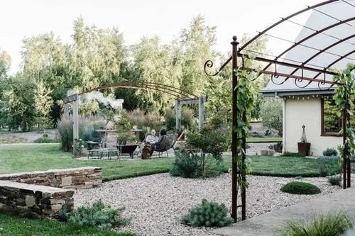 pergola.jpeg