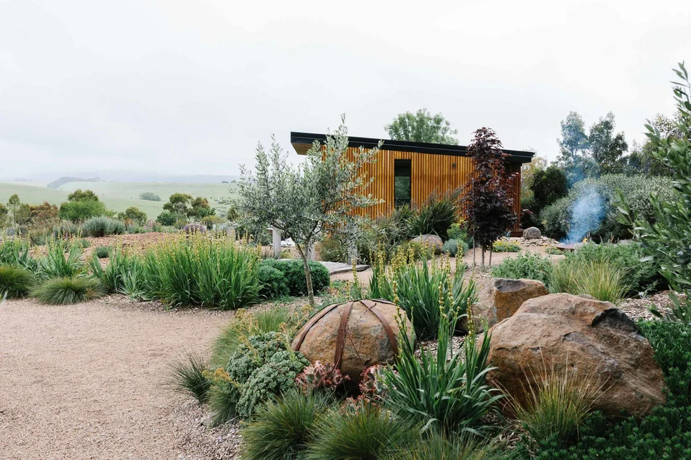 Choosing The Best Garden Edging for Your Garden - KMLD - Kathleen ...
