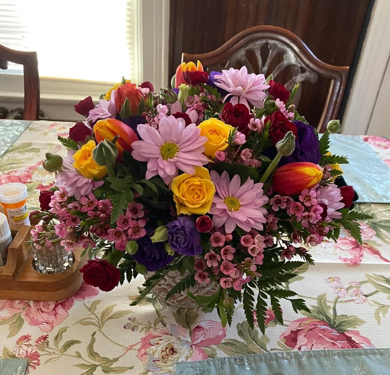 If anyone is looking to brighten up their homes, I have a few fresh flower kits available! They can be picked up at the Richburg Colonial Library, or let me know and I can deliver. If you’d like your centerpiece premade, I can do that too! They