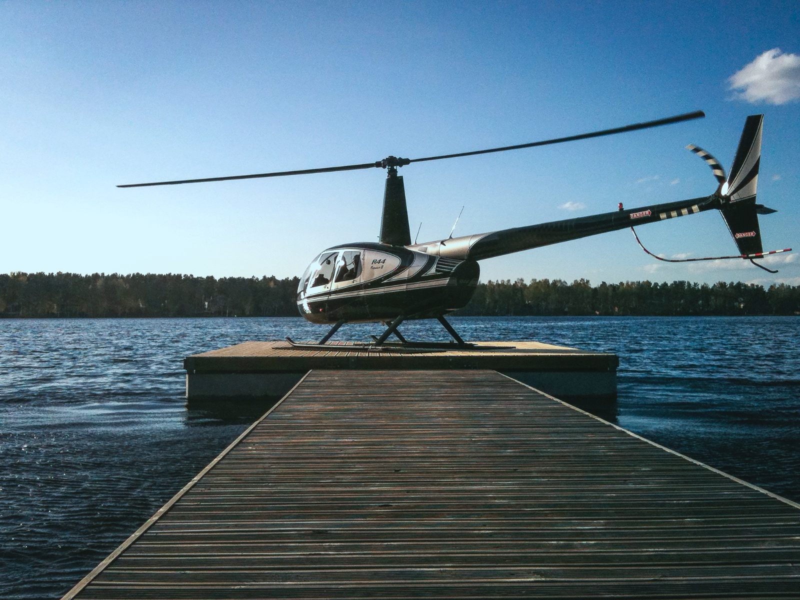 Helicopter landing pad (Concrete Floats L).