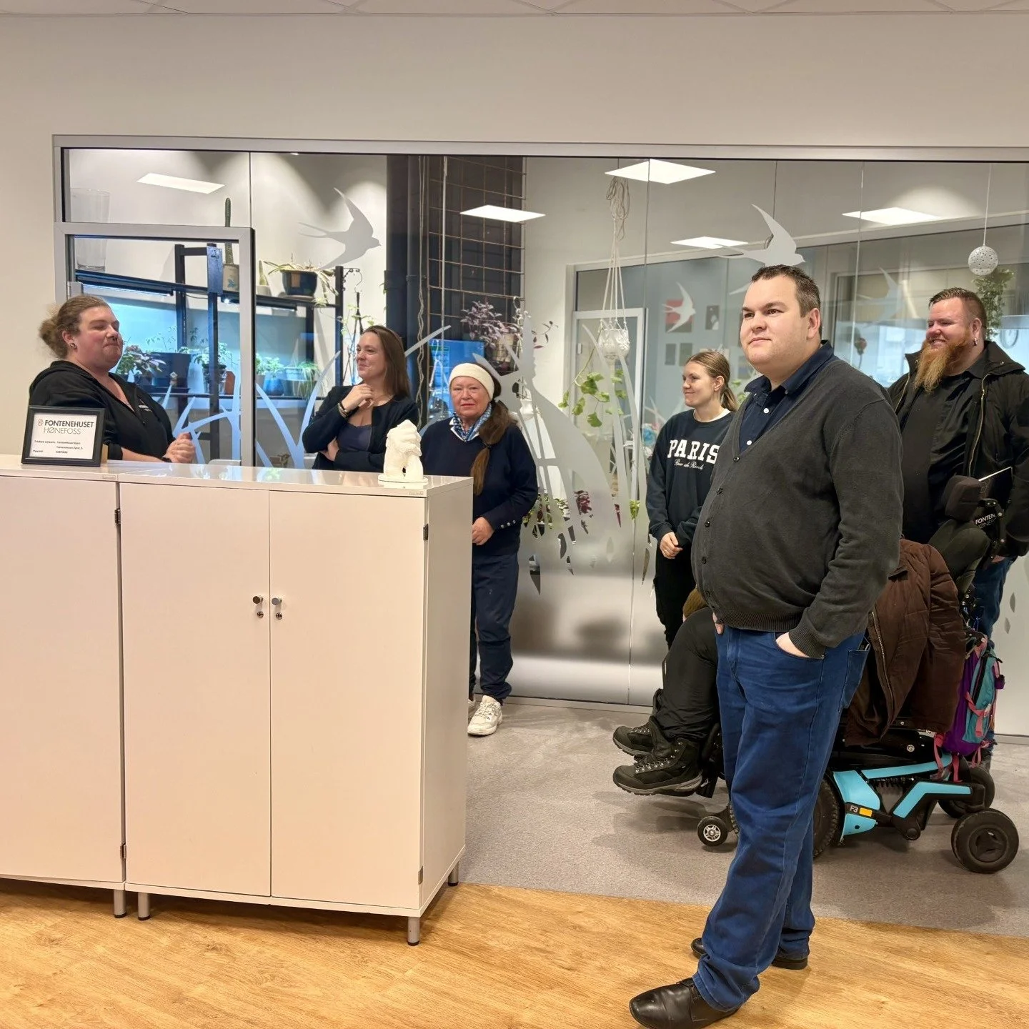 🙂Vi har hatt et veldig hyggelig bes&oslash;k av R&aring;det for personer med nedsatt funksjonsevne i Ringerike kommune. Vi holdt en presentasjon av Fontenehuset med ekstra fokus p&aring; v&aring;r flytteprosess og planleggingen av de nye lokalene. H