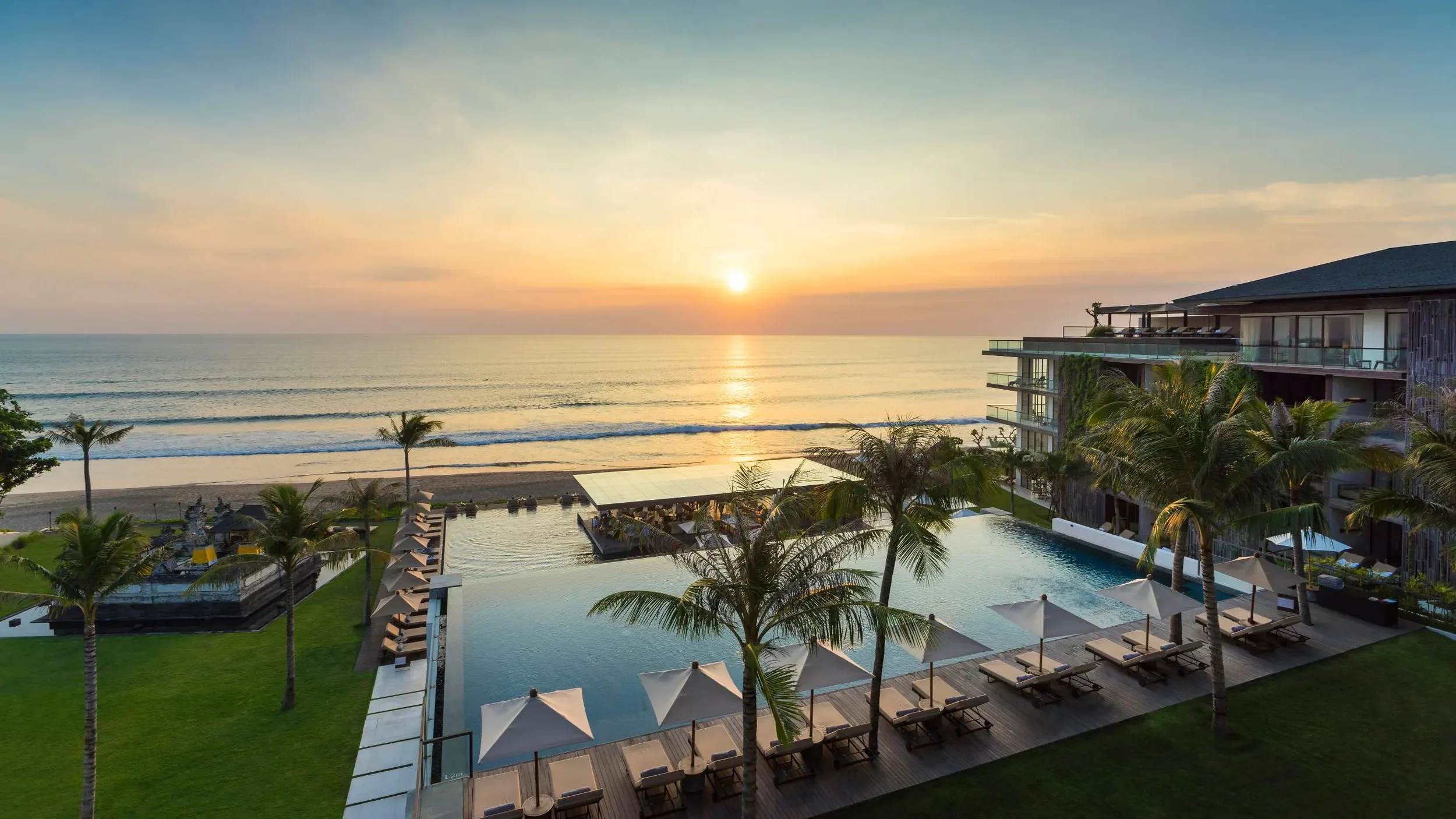 Alila-Seminyak-P047-Panorama-Sunset.16x9.jpg.webp