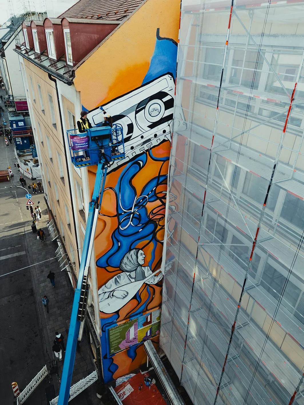 "Grüße von Gleis 11", Goethestrasse 24, Munich