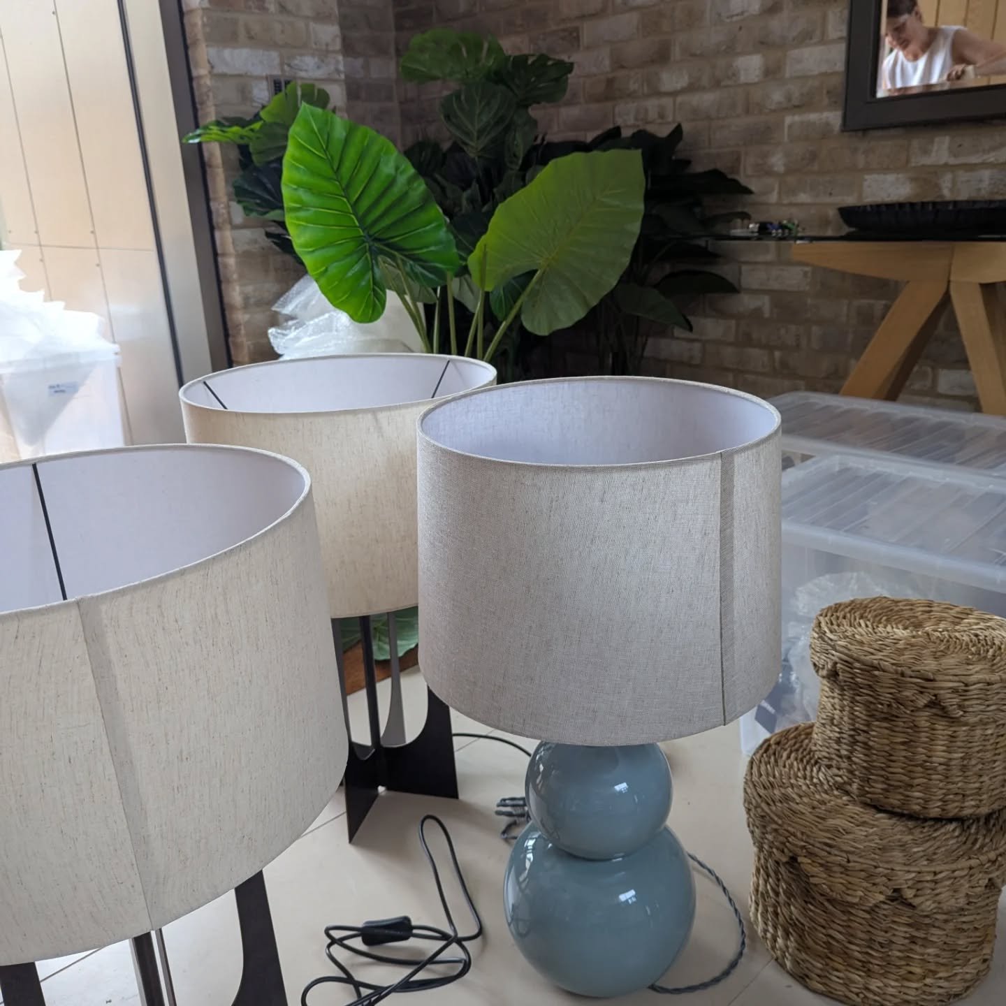 Today is day two of staging a lived in home in Cambridge. 

With an occupied property we do most of the big staging on day two, so our clients don't have to tiptoe around their own home for too long before the photographs are taken. 

The photographe