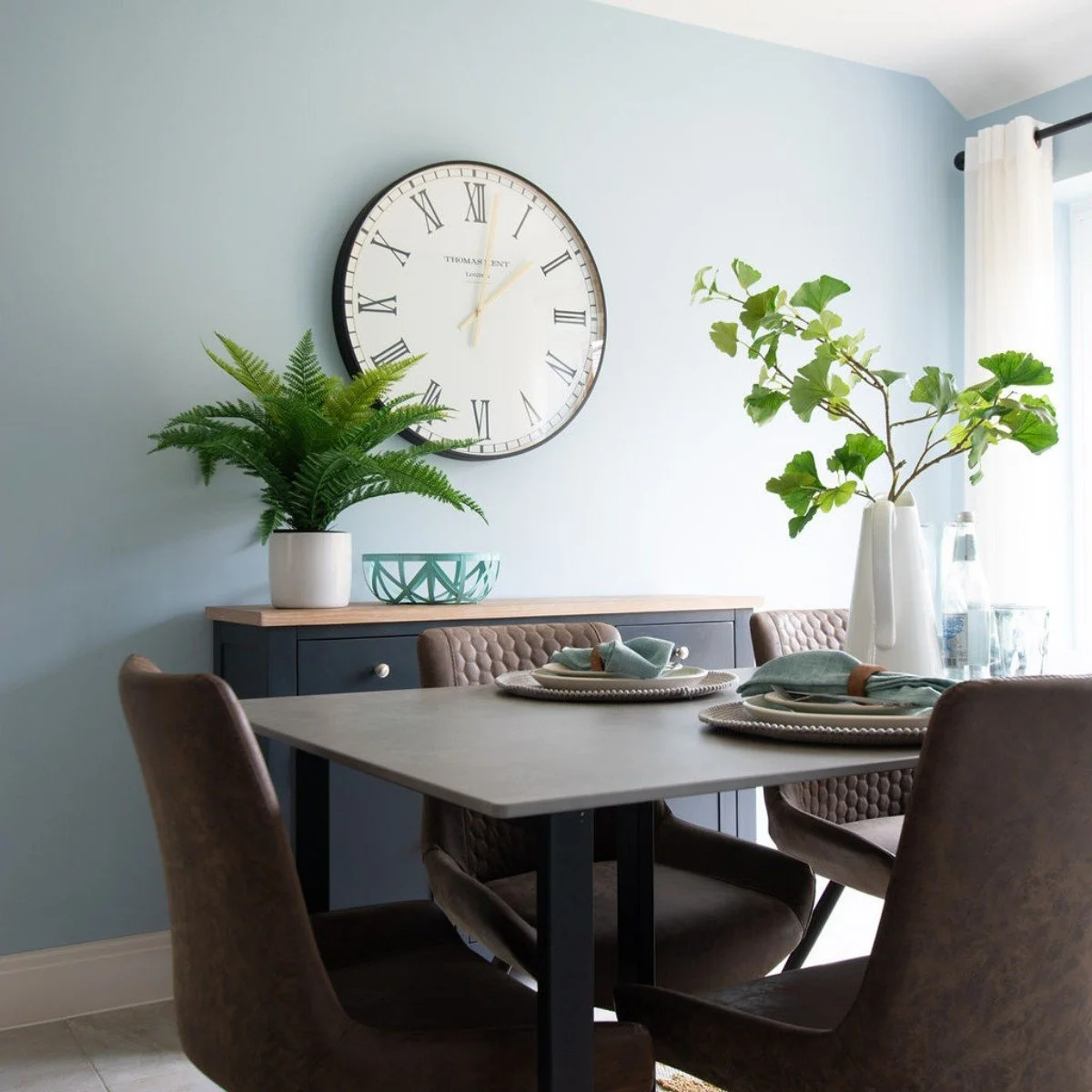 How would you like buyers to view your new build?

Property staging and show homes come in lots of different packages

They can be designed to suit buyers, locations, brands and budgets

The idea behind this show home was a relaxed, informal look tha