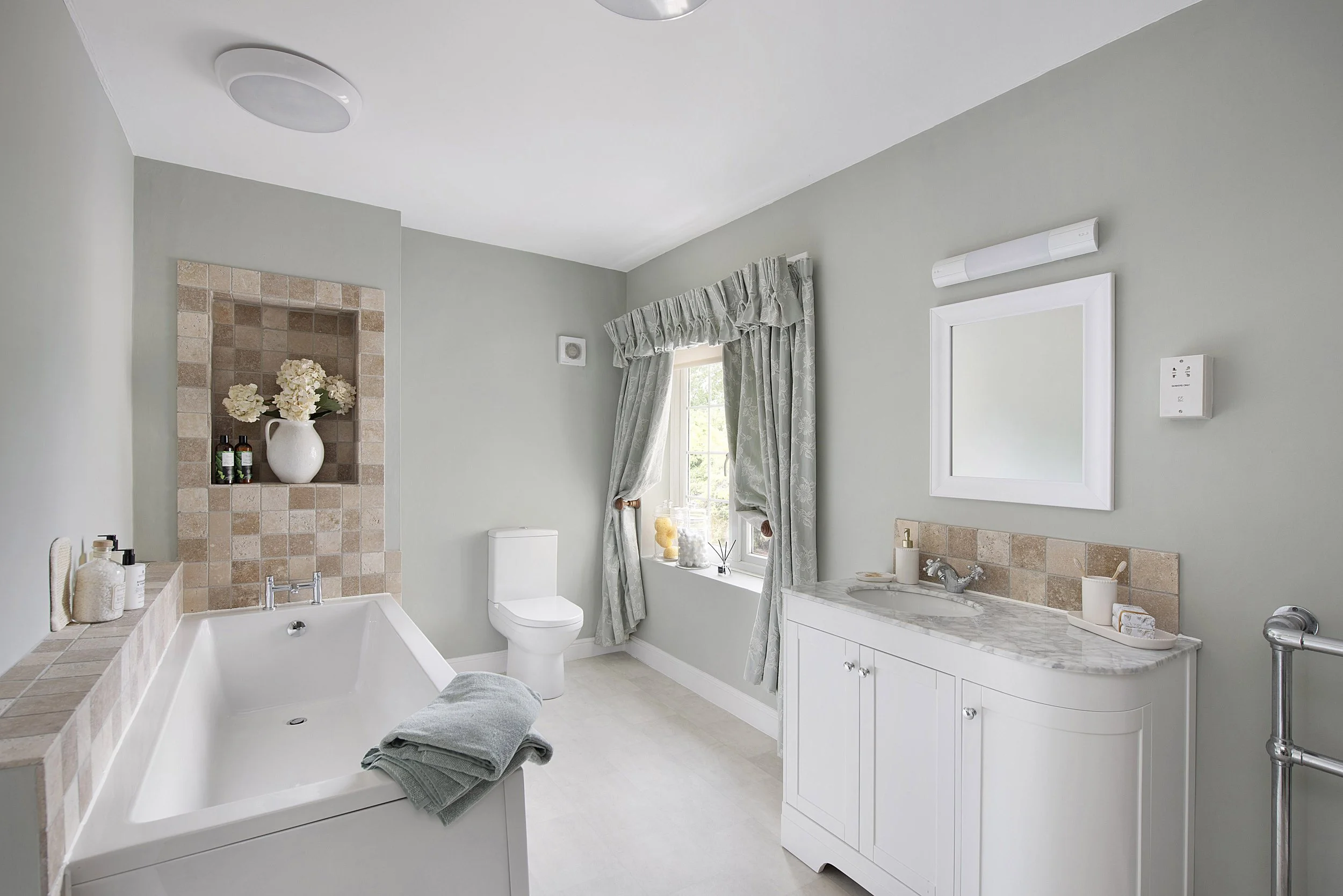 Elsworth Lodge ph54.jpg