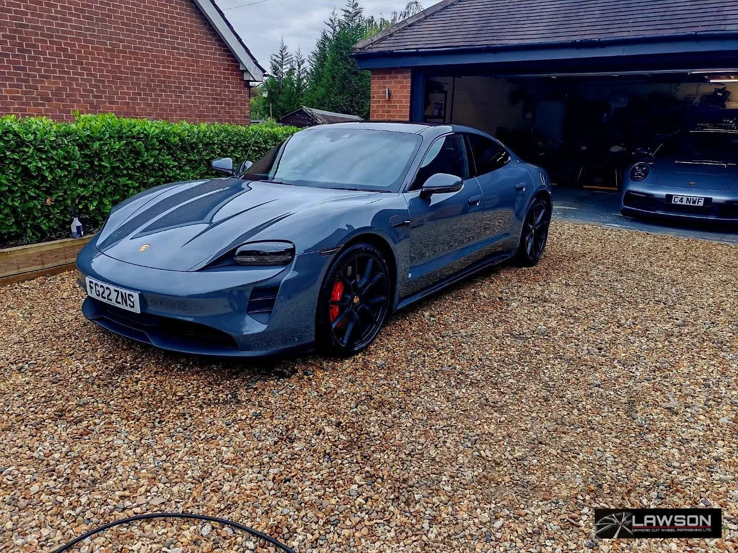 Need a vehicle valet at your home or place of work? 

Prices start from just &pound;50 plus vat. 
Mobile or unit based valets, machine polishing and Ceramic coatings available.

#Swadlincote #overseal #Derbyshire #Staffordshire 
For any information, 