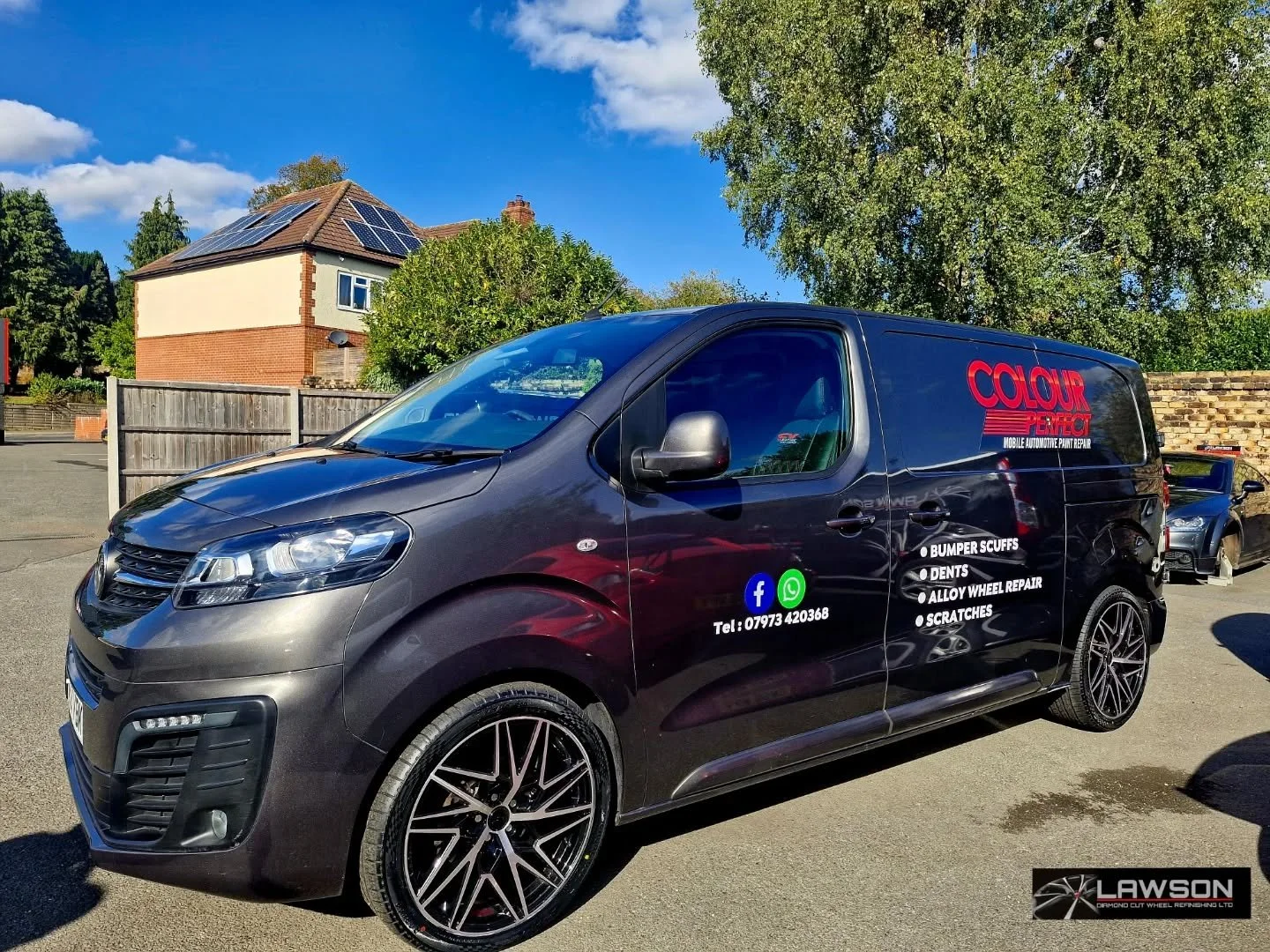 Mike from Colour Perfect had his brand new 20&quot; Velare VLR-06 fitted today on his #vauxhallvivaro 👌
Many thanks Mike, what a transformation 👏 

For all Alloy wheel enquiries 
-
Tel 01283 392009 
Mobile / Whatsapp 07932 899461 
Info@lawsonwheelr
