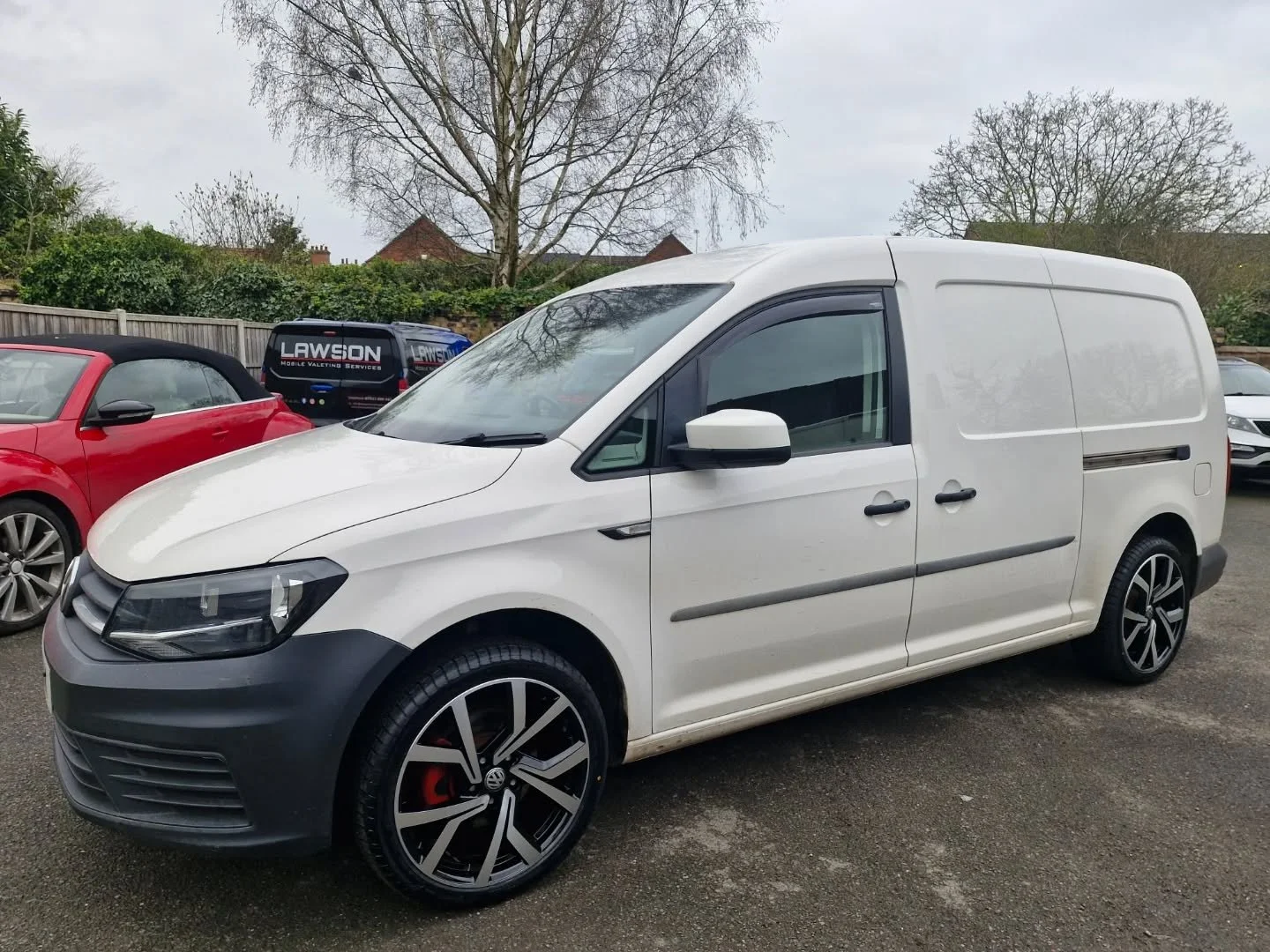 #newwheelday for these customers and their #Auditt #vwcaddy #Audia4 

We have Mercedes, Audi, BMW, VW, and Commercial Wheels in stock, ready to go 👍

We also supply brands including:

TeamDynamics, Fox, DRC, Calibre, Autec, Borbet, Strom
Supermetal,