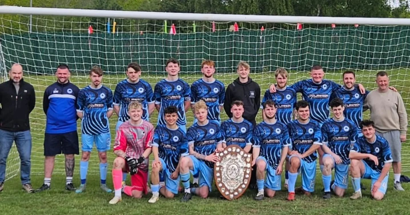 Congratulations to Overseal Thunders FC on Winning the League Cup 🏆🍾🍾👏👏👏 

Another Trophy for the Lawson Diamond Cut Wheel Refinishing Ltd Office cabinet 👍 

Well done lads 👊
#ProudSponsor