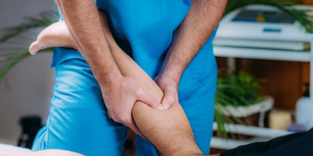 sports massage therapy improving circulation and muscle recovery