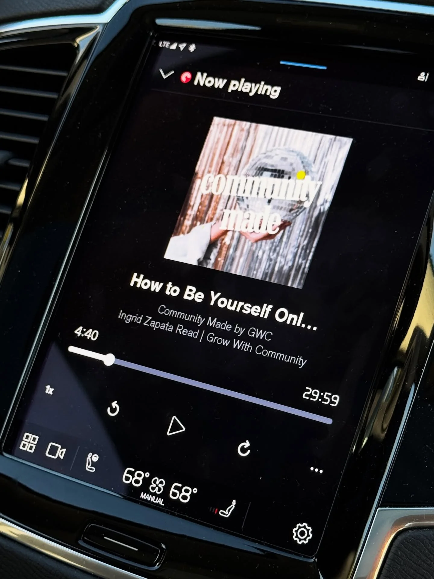 SO much happened this month that I can&rsquo;t quite fit into a photo but that I&rsquo;m so grateful and thankful for. 🙏✨💖🪩 I&rsquo;m talking partnerships, connections, intros, outros, onboarding, offboarding, kickoffs, IRL gatherings, virtual sta