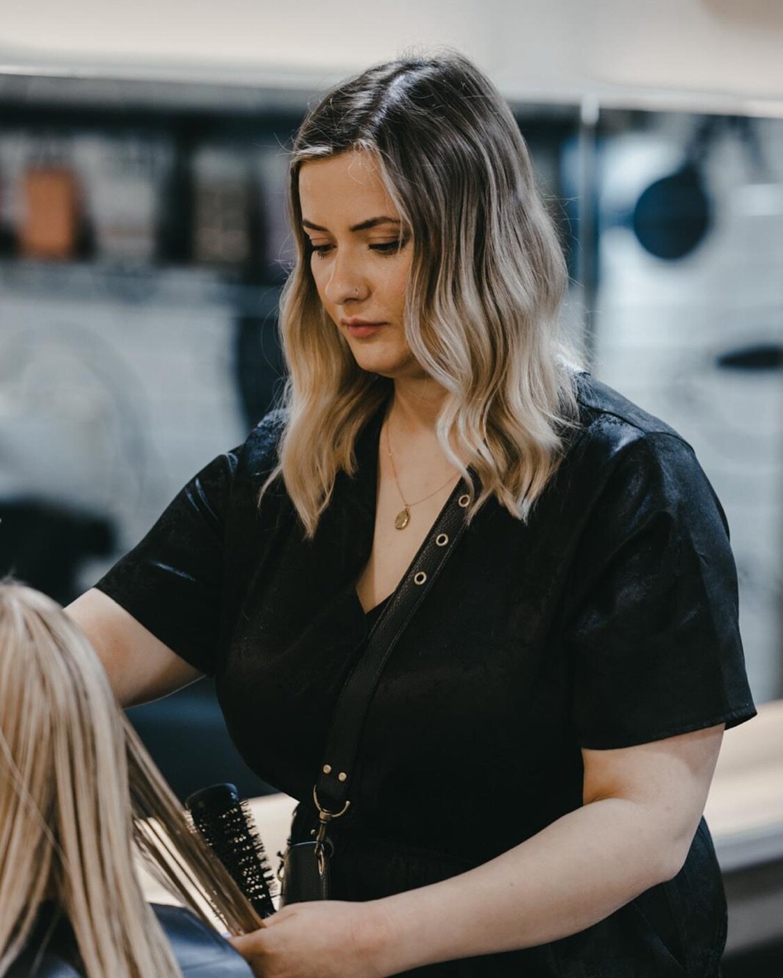 👋🏼 Hi Brides to Be! I&rsquo;m Katy, one of the hands behind the hair at @thequartersbridal 
&bull;
A little bit about me and why we think you should choose us for your bridal hair😉 

&bull; I was chosen to be a member of the GHD style squad in 201