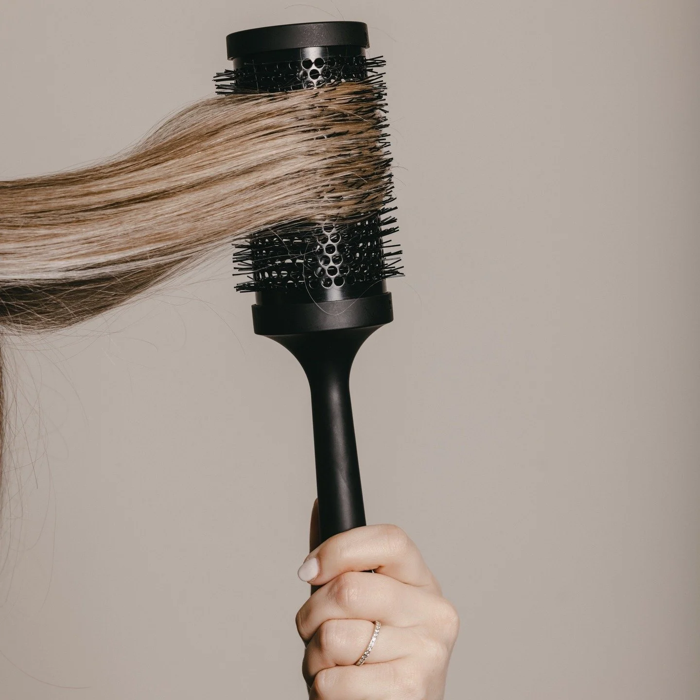 Tired of battling frizz? A Keratin Blow-Dry might be the game-changer your hair needs.
✅ Smooth
✅ Shiny
✅ Stronger
✅ Frizz-free for up to 6 months
✨ Learn how this treatment works (and if it&rsquo;s right for you) in our latest blog post.
📲 Link in 