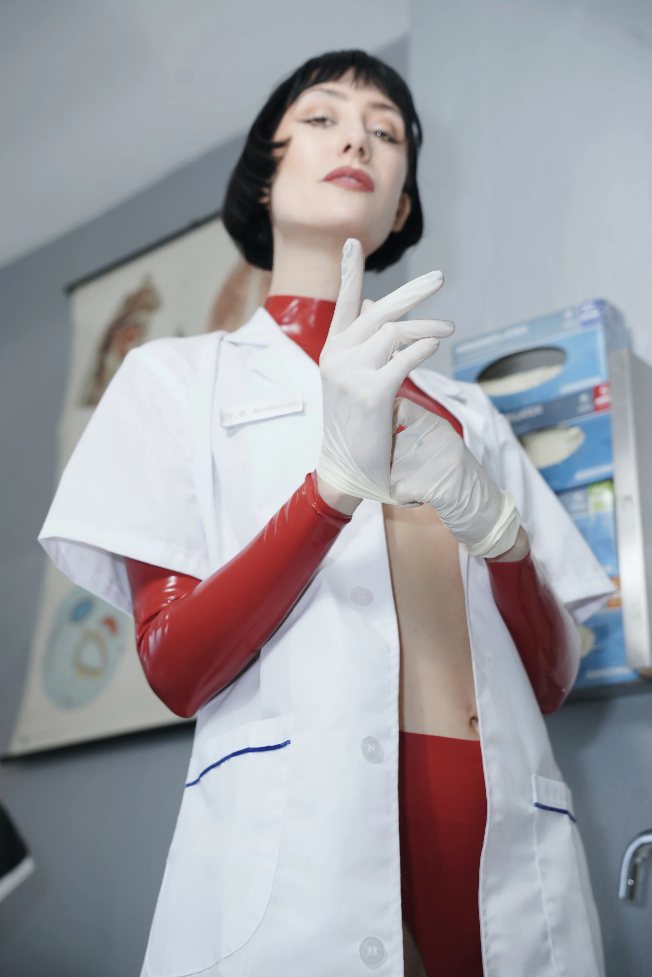 The Nitrile and Latex Glove Fetish – with Mistress Beate