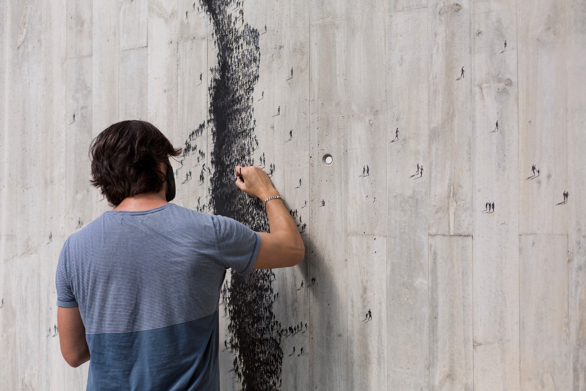 We wanted to express our gratitude for the wonderful year we spent together! Thank you for staying with us and sharing the love for the work of Pejac. For many more years!

&copy; PEJAC &bull;@pejac_art 
 
.
.
.

#Pejac #PejacCollectors #PejacArt #ar