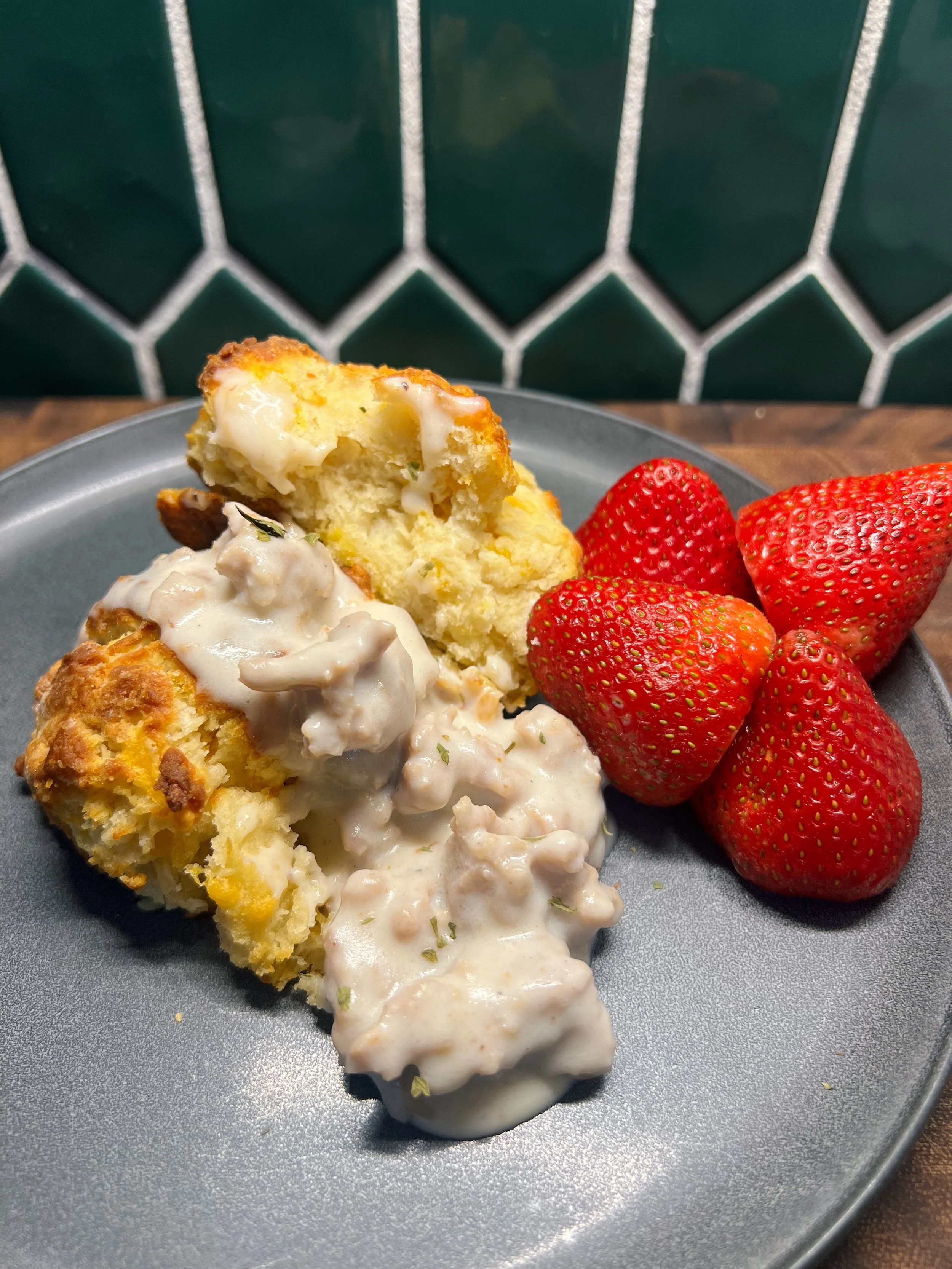 Garlic Cheddar Biscuits with Gravy