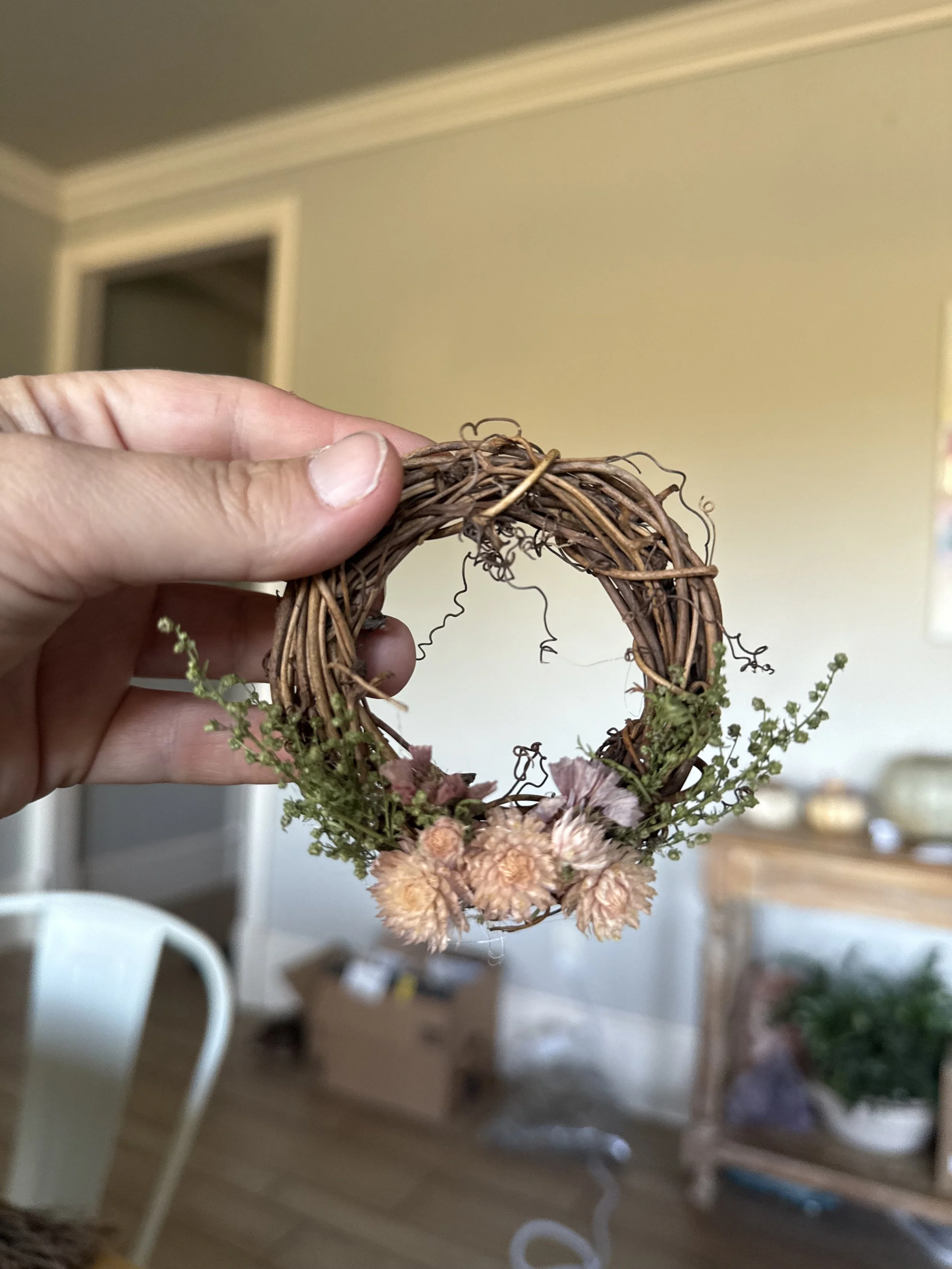 Anthem: Mini Wreath Magnet