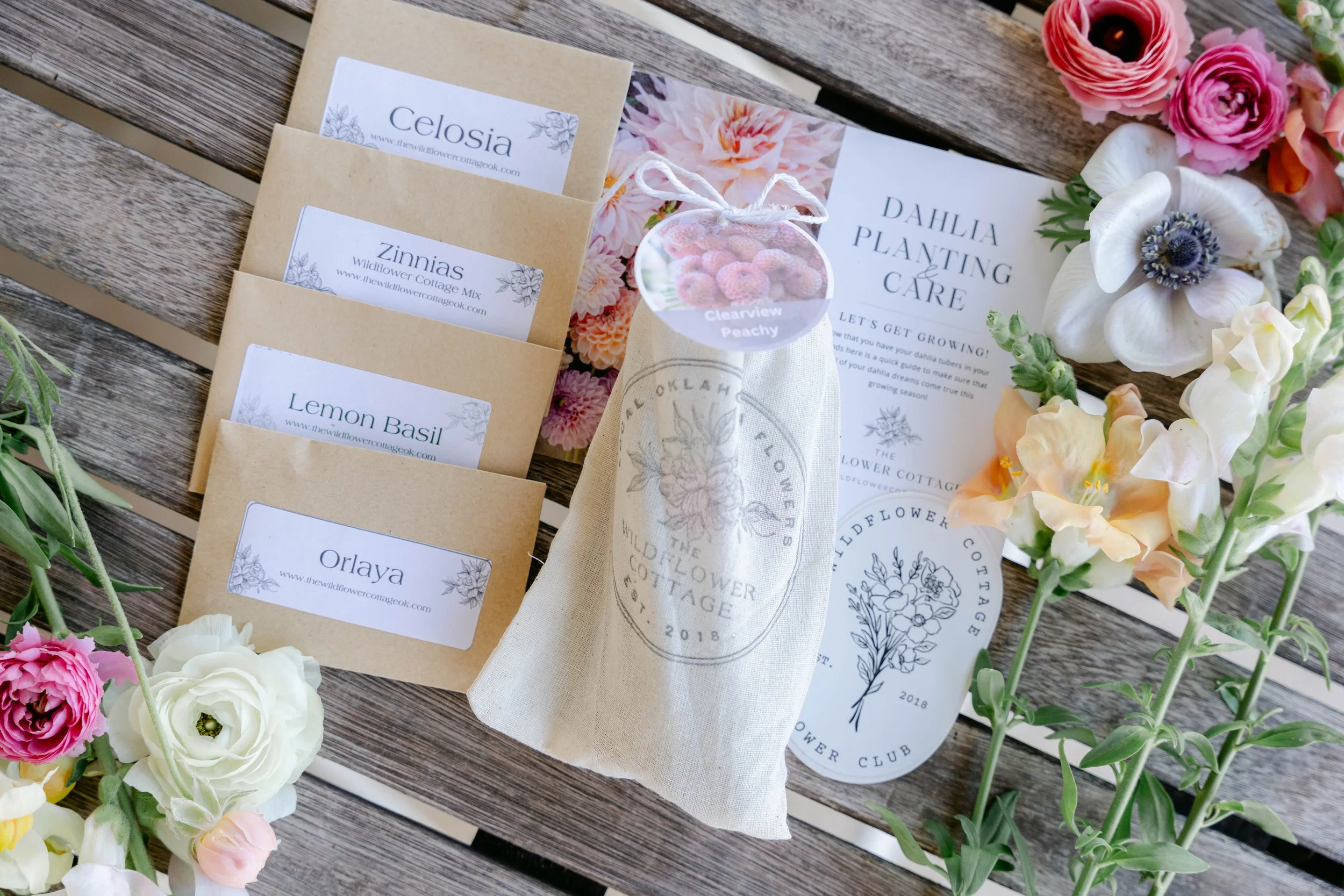 bouquet in a box oklahoma flowers.jpg (Copy)