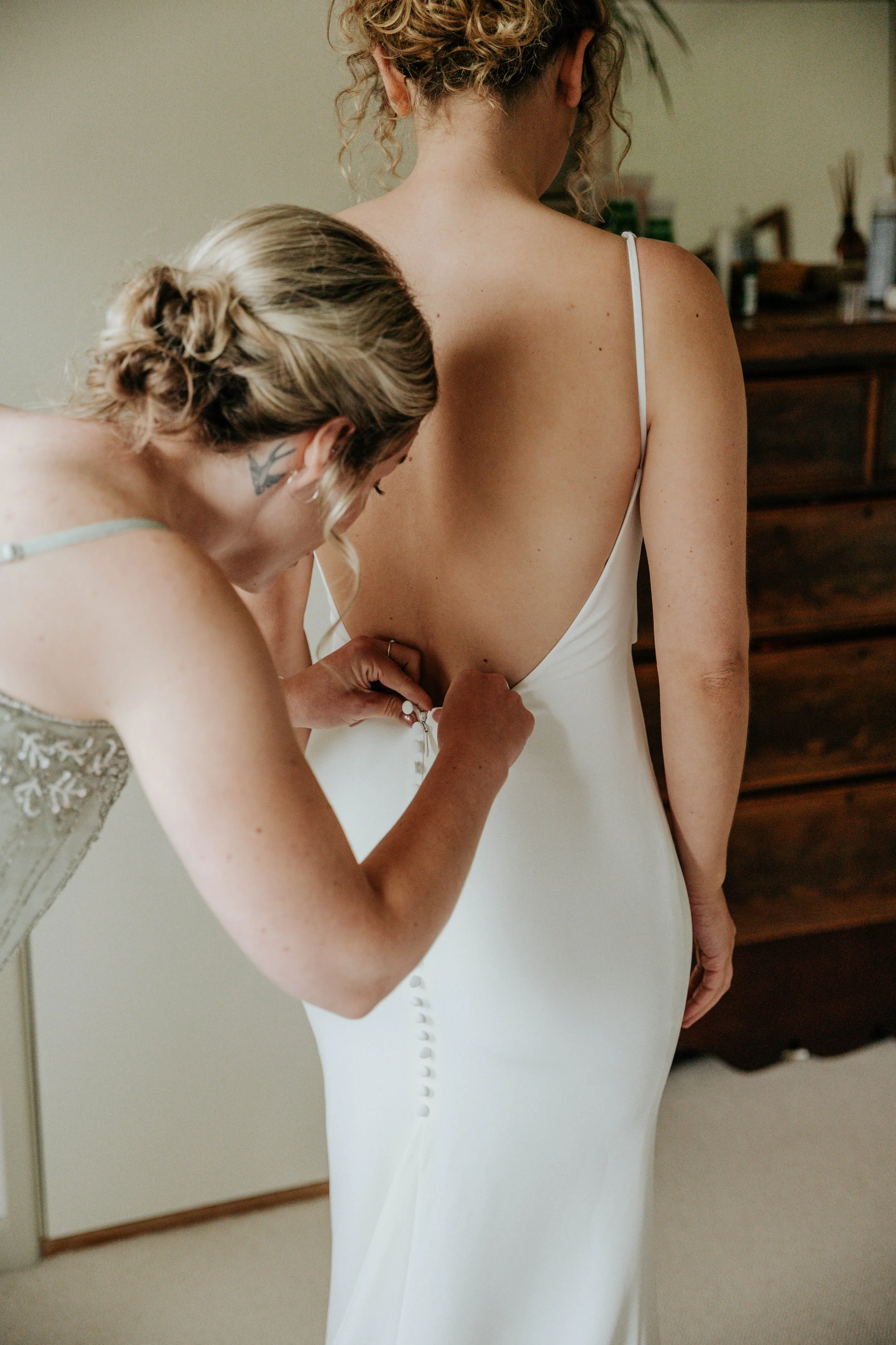 Jesse&Naomi_GettingReady-71.jpg