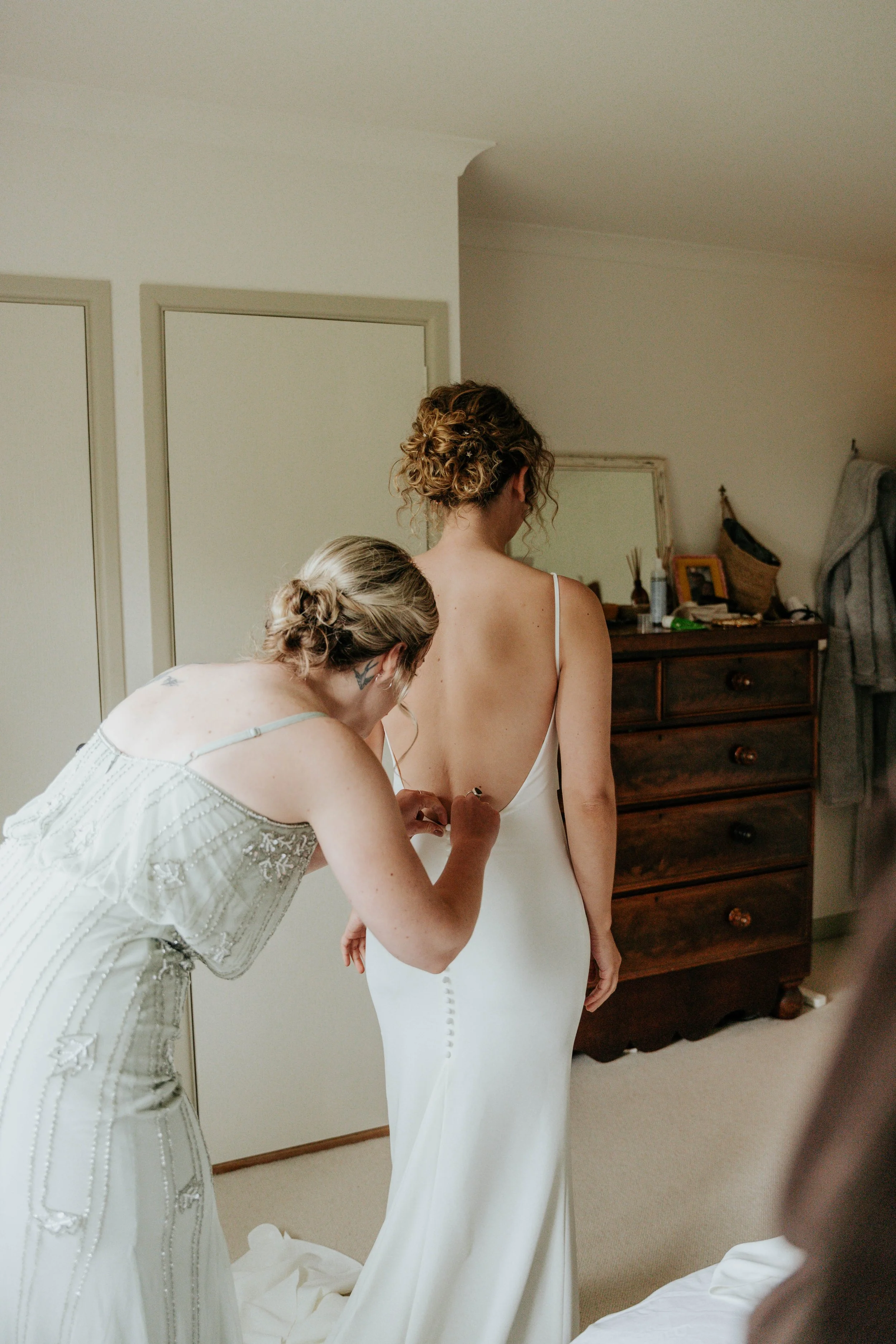 Jesse&Naomi_GettingReady-70.jpg