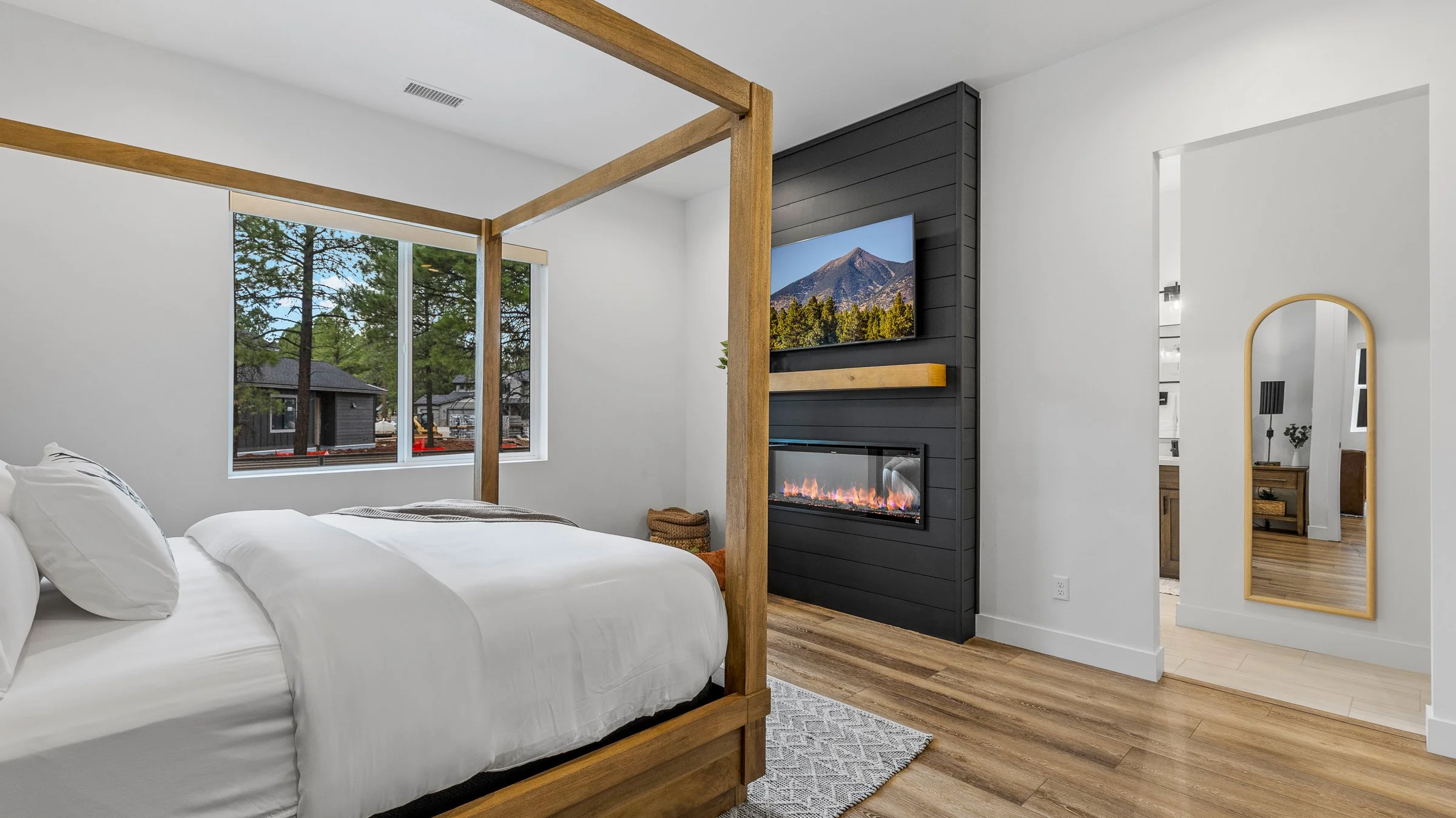2613 S Hydra Ln-35.jpg