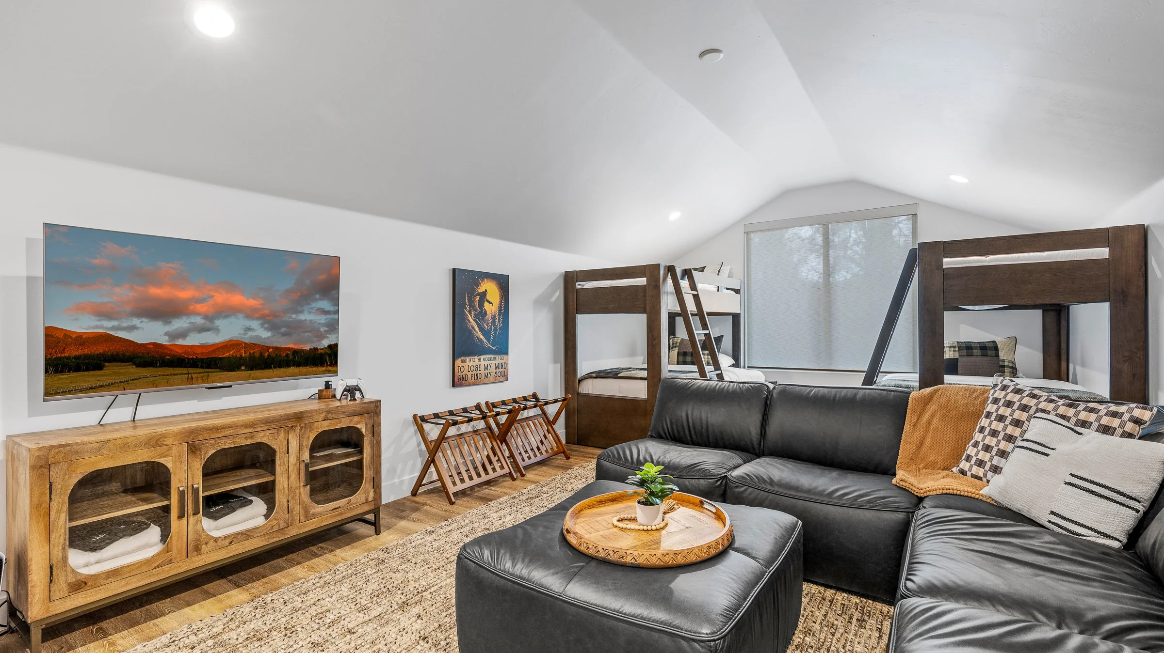 2613 S Hydra Ln-40.jpg