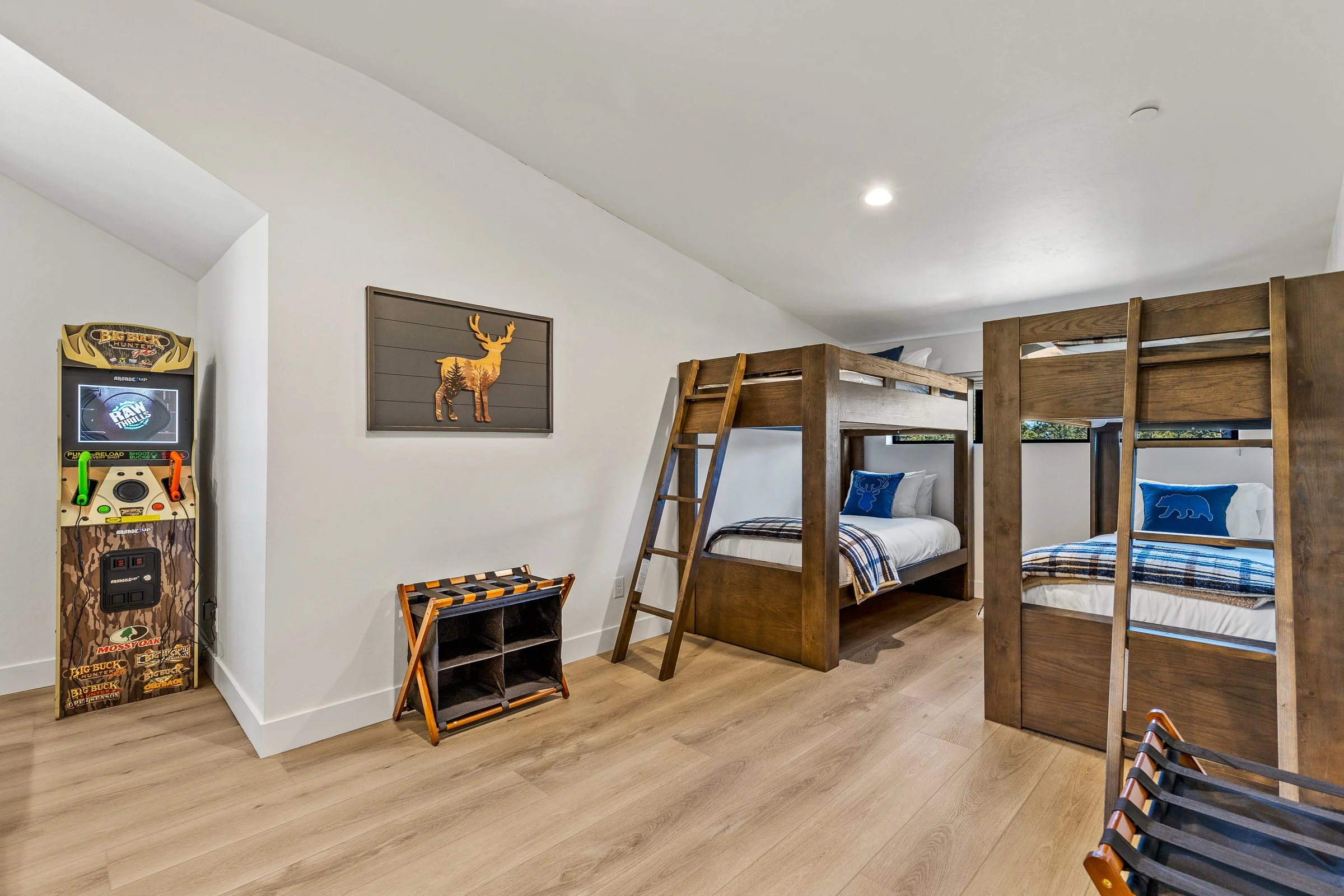 2595 S Cottonrose Ln-33.jpg