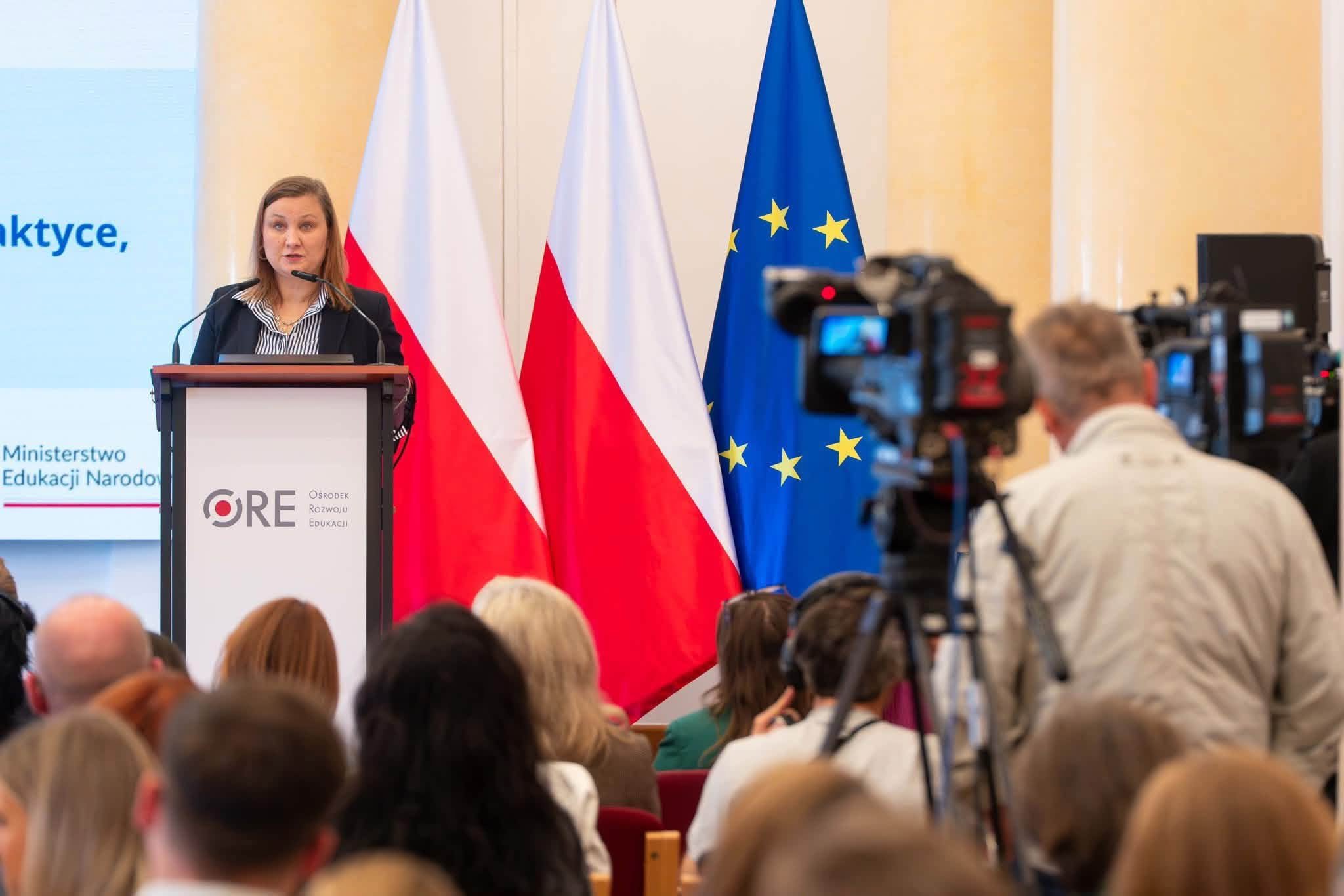 „PRZYJAZNA SZKOŁA – RÓWNE SZANSE ZACZYNAJĄ SIĘ OD REALNEGO WSPARCIA”