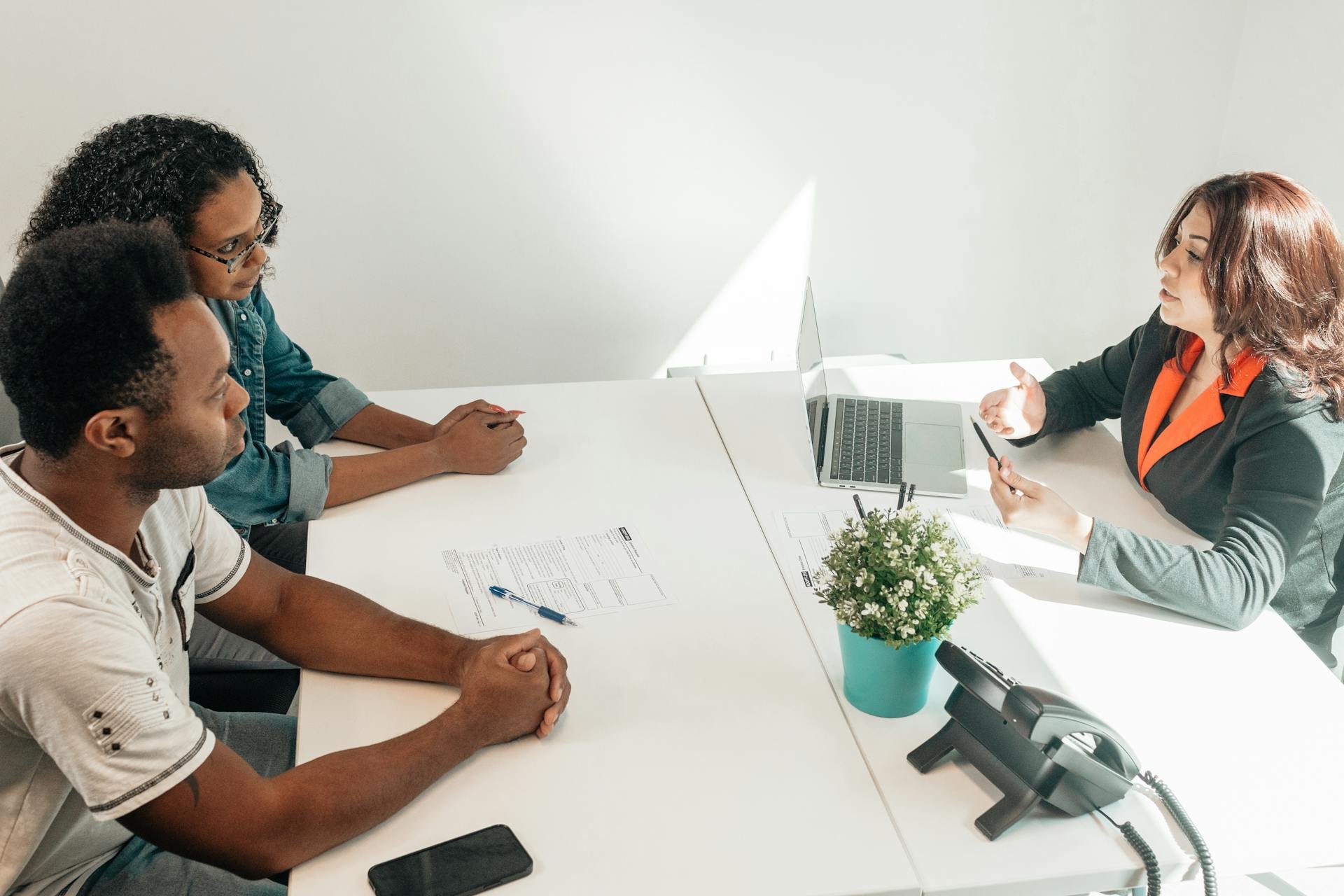 How to Navigate a Workplace Conflict of Interest