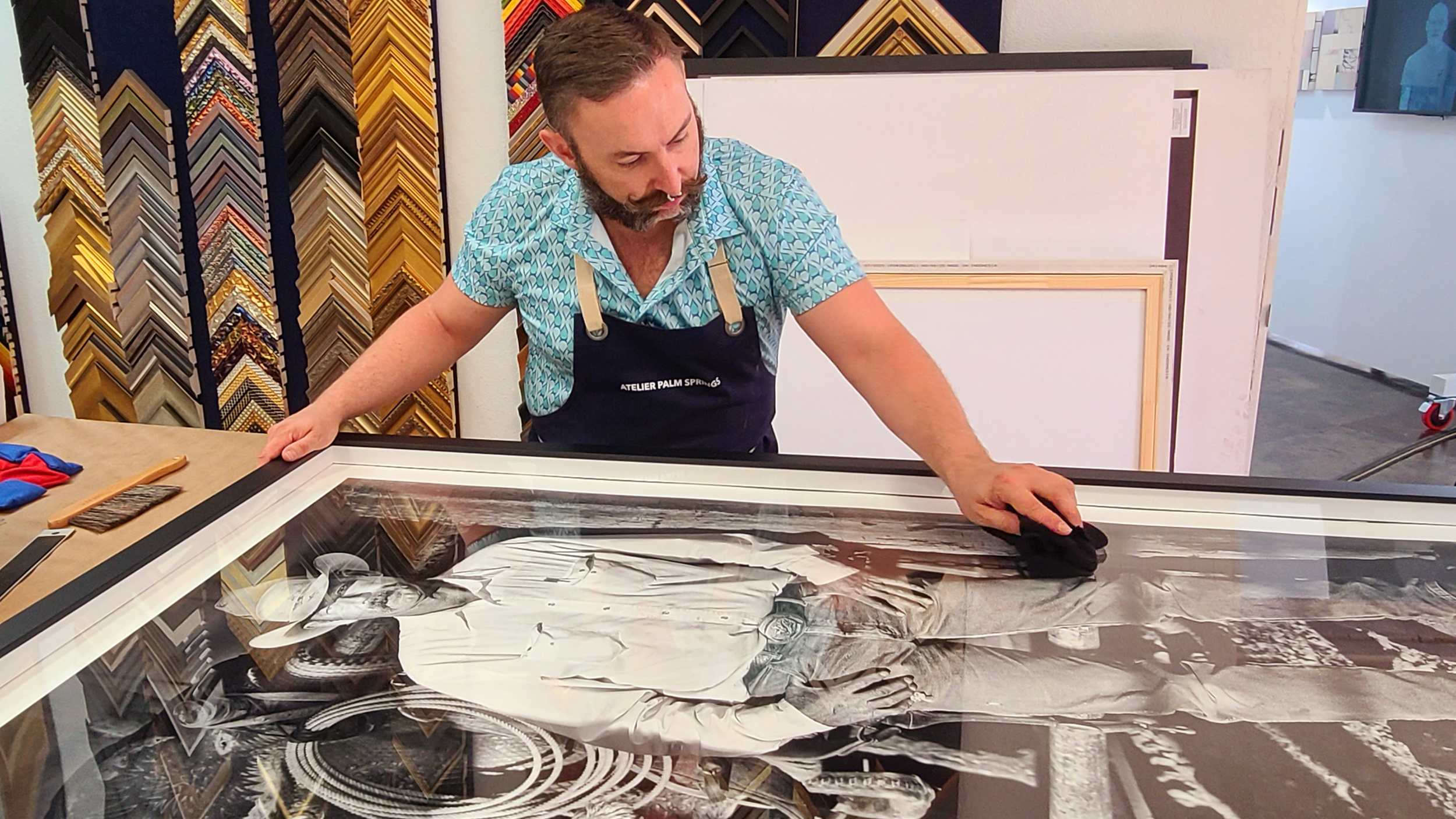 TheLoftsArtDistrict-PalmSprings-California-ATELIER-Custom-Framing-5.png