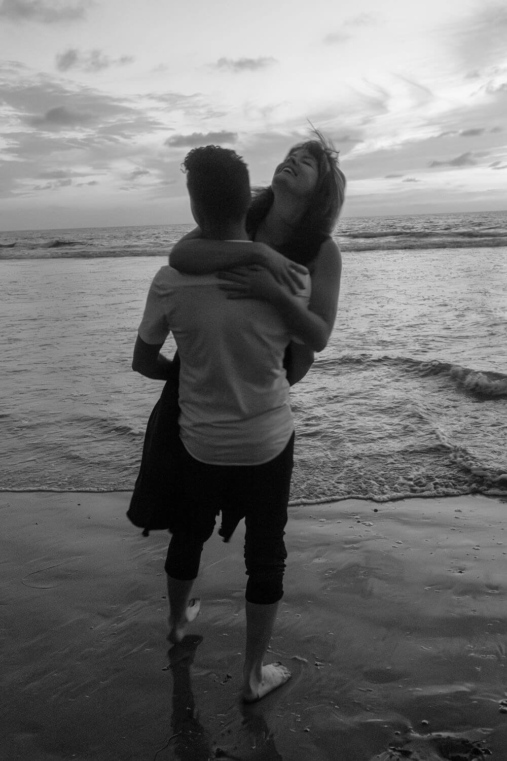 Romantic-Spontanious-Photoshoot-Couples-Photographer-Del-Mar