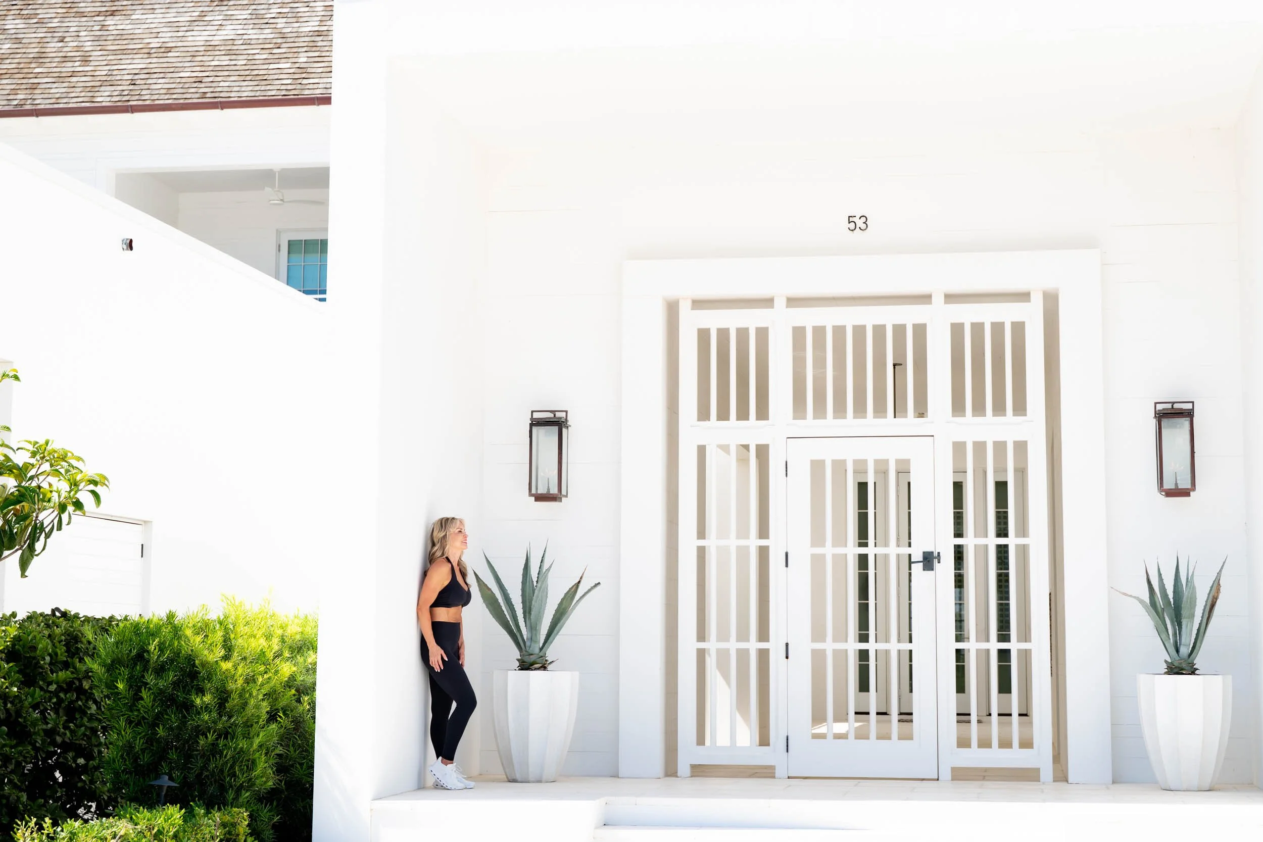 Seana Phelps Midlife Nutrition Coach Janel Gion Photography Studio Lifestyle Brand 30-A Florida Brand Photography Shoot Lifting weights