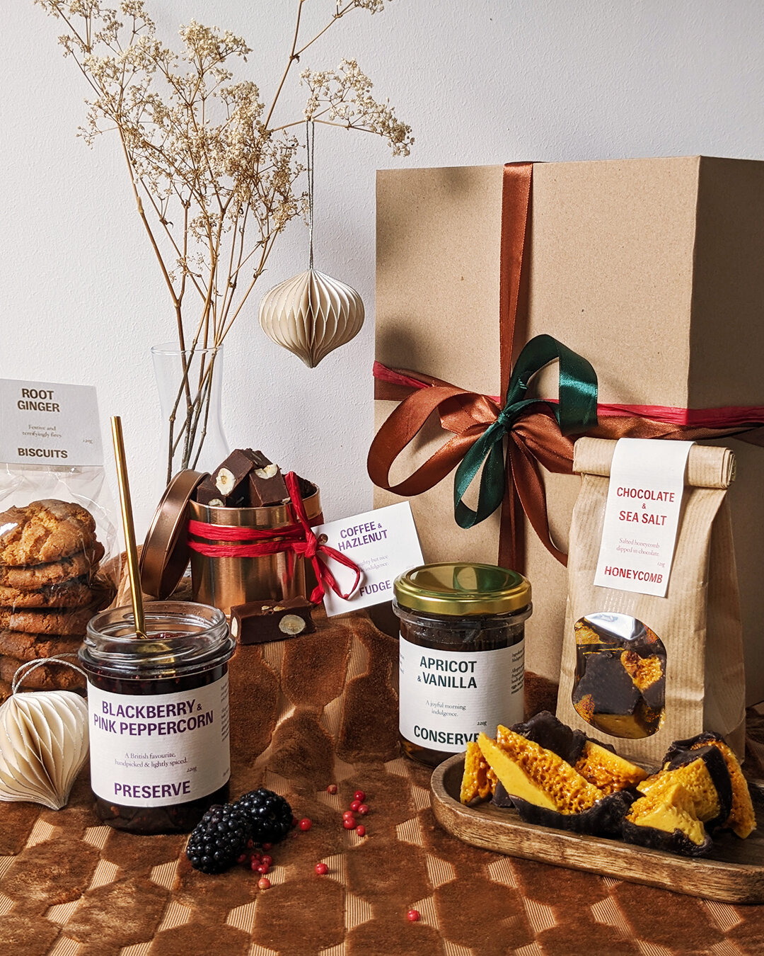 A mere 45 sleeps until Christmas&mdash;tick-tock! Have pressies in mind already, or are you on the hunt for this year's perfect gift? Your search ends here. 

Introducing five new exquisite gifting treats, handcrafted with love. 

✨✨ No 1: Sweet Trea