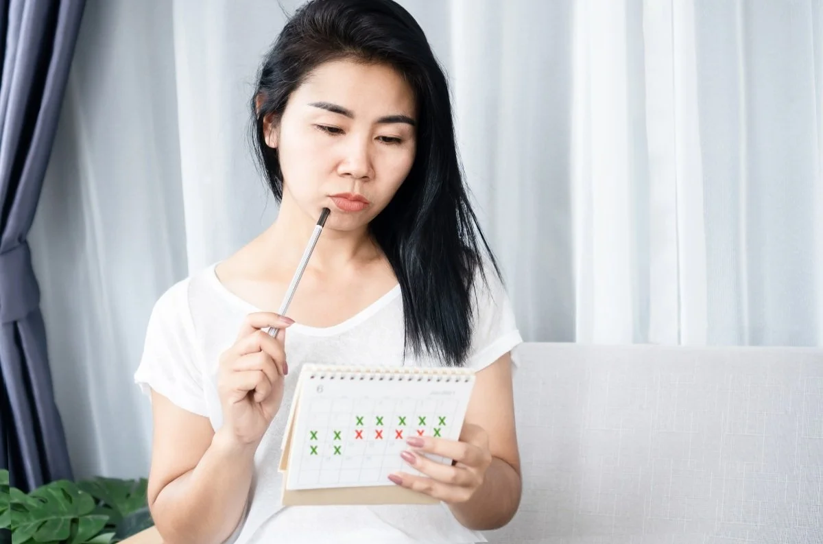 menstrual cycle syncing hormones calendar