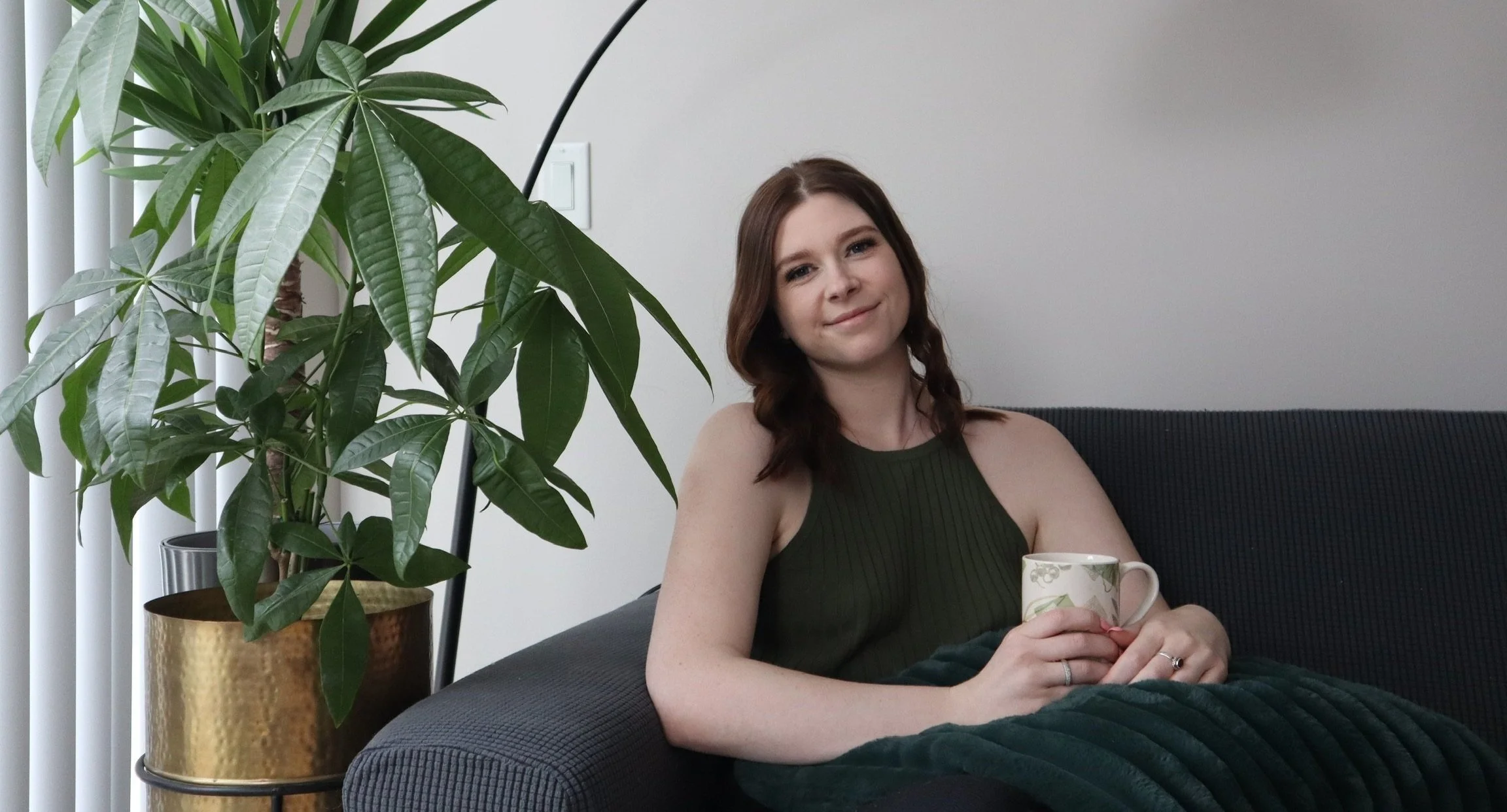 registered holistic nutritionist doing virtual online wellness coaching