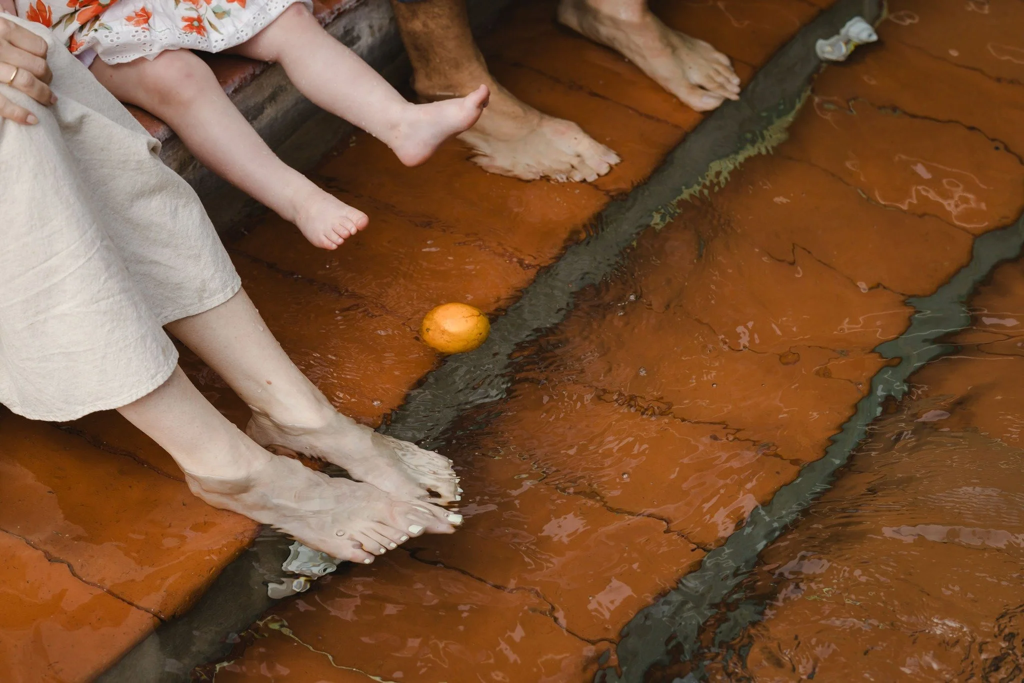 Every year, your kids grow, your family&rsquo;s bond deepens, and these moments become precious memories that last a lifetime. That's why I love (so much) photographing, and actually I dedicate my life to this genre, these everyday, genuine moments, 