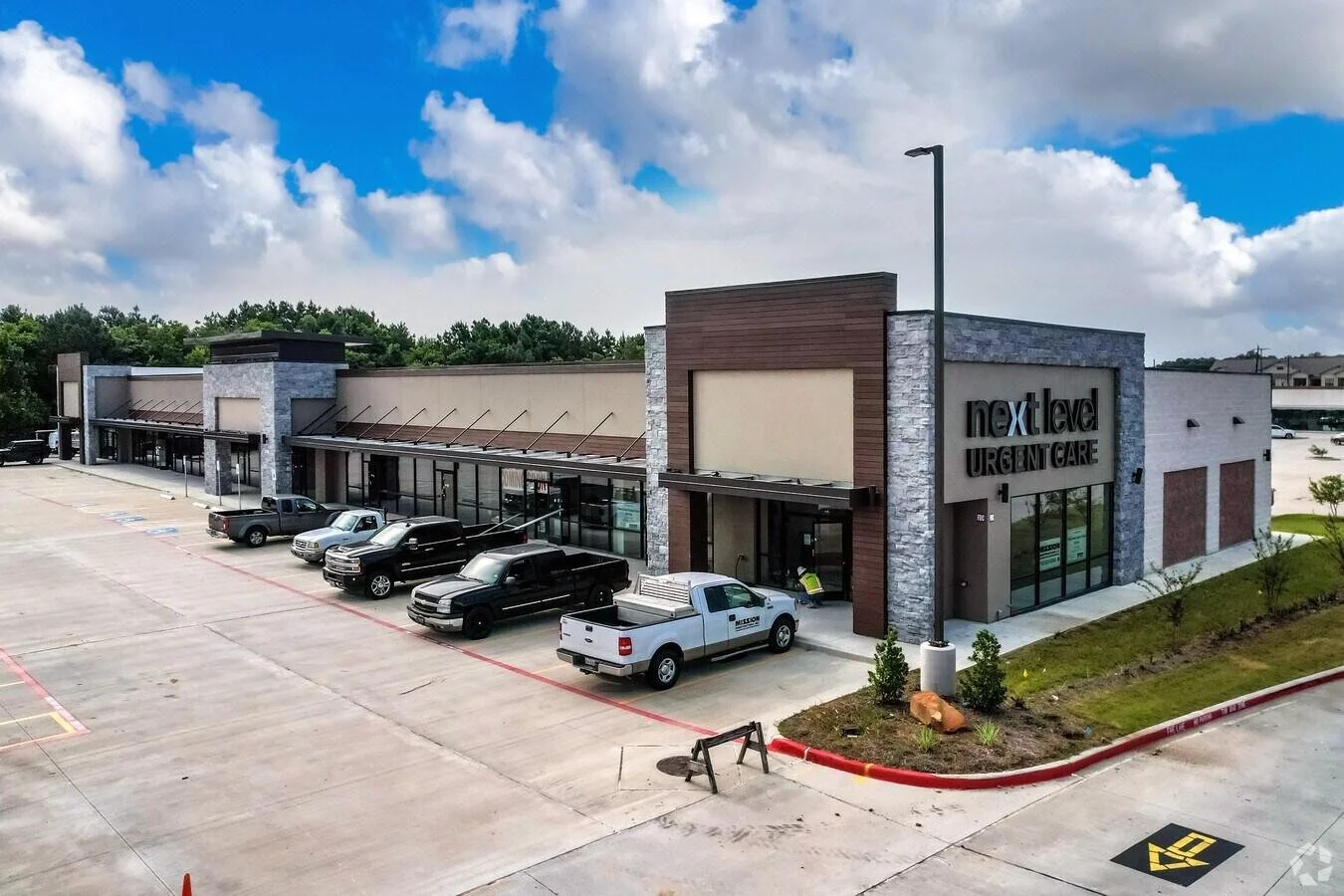 An image of urgent care at strip center
