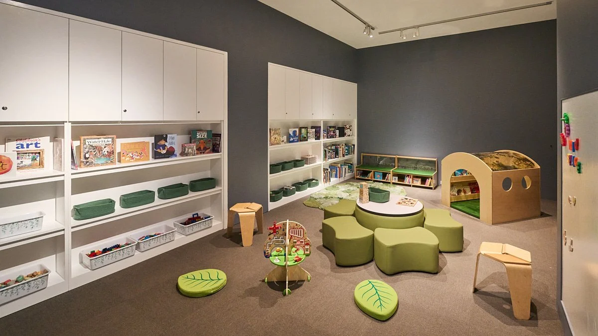 260724_StudioHAU_BerkshireMuseum_KidsRm_F_samcornwallstudio.com_1200px.jpg
