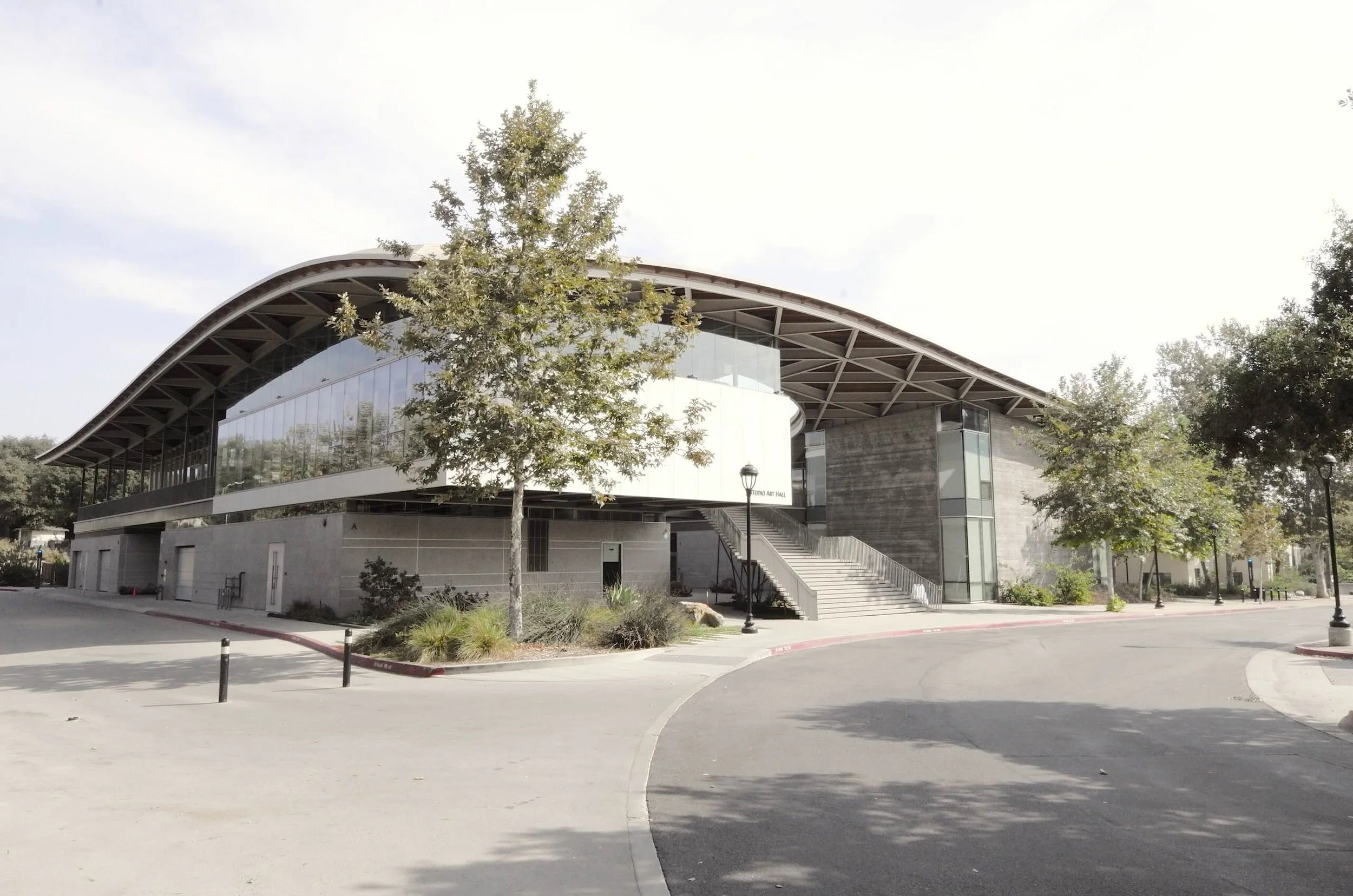 POMONA COLLEGE STUDIO ARTS HALL