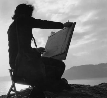 1947-Sketching-above-Porthgwidden-350x320.jpg