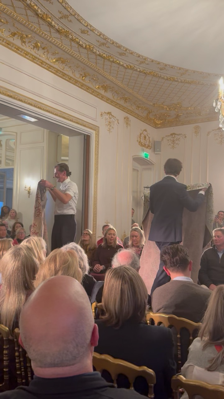 Tapestry and Jacquard weaves2.png