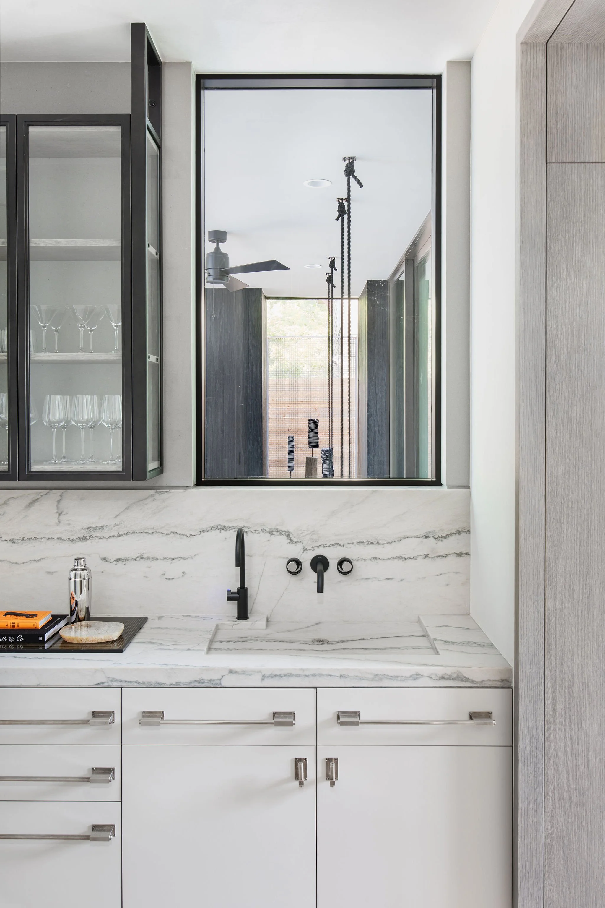 Stay Bungalow_Austin_TX_Elizabeth Krueger Design_7.jpg