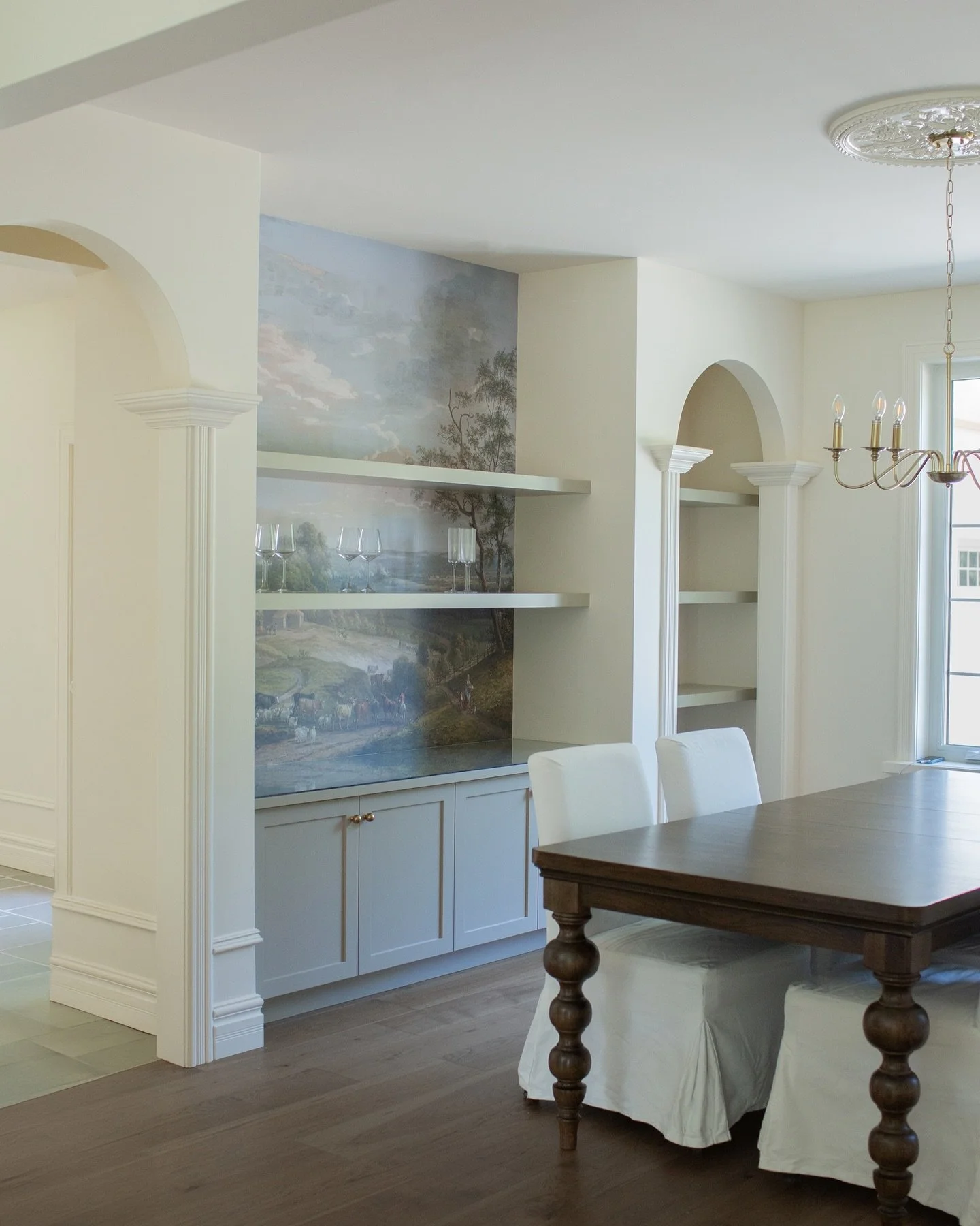 OLD CHURCH ESTATES | dining room 
@craftfloor | hardwood 
@farrowandball | paint 

Build your dream custom house today with Everest Estate Homes, email nathan@everestestatehomes.com for more information.