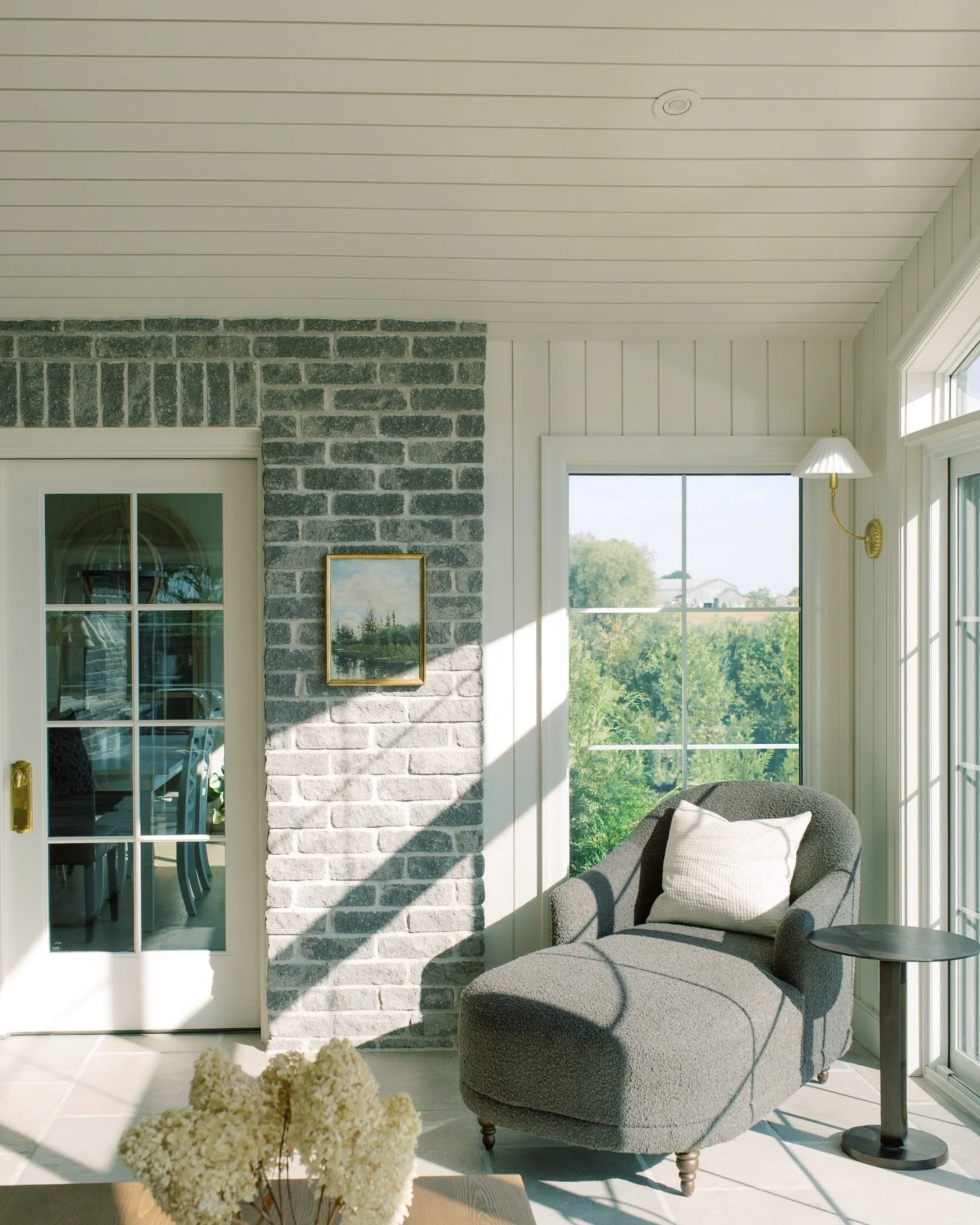 THE GARDEN ROOM 

@fourhandsfurniture | furniture 
@rugandweave | furniture 
@maximlighting | lighting
@farrowandball | paint@baldwinhardware | hardware