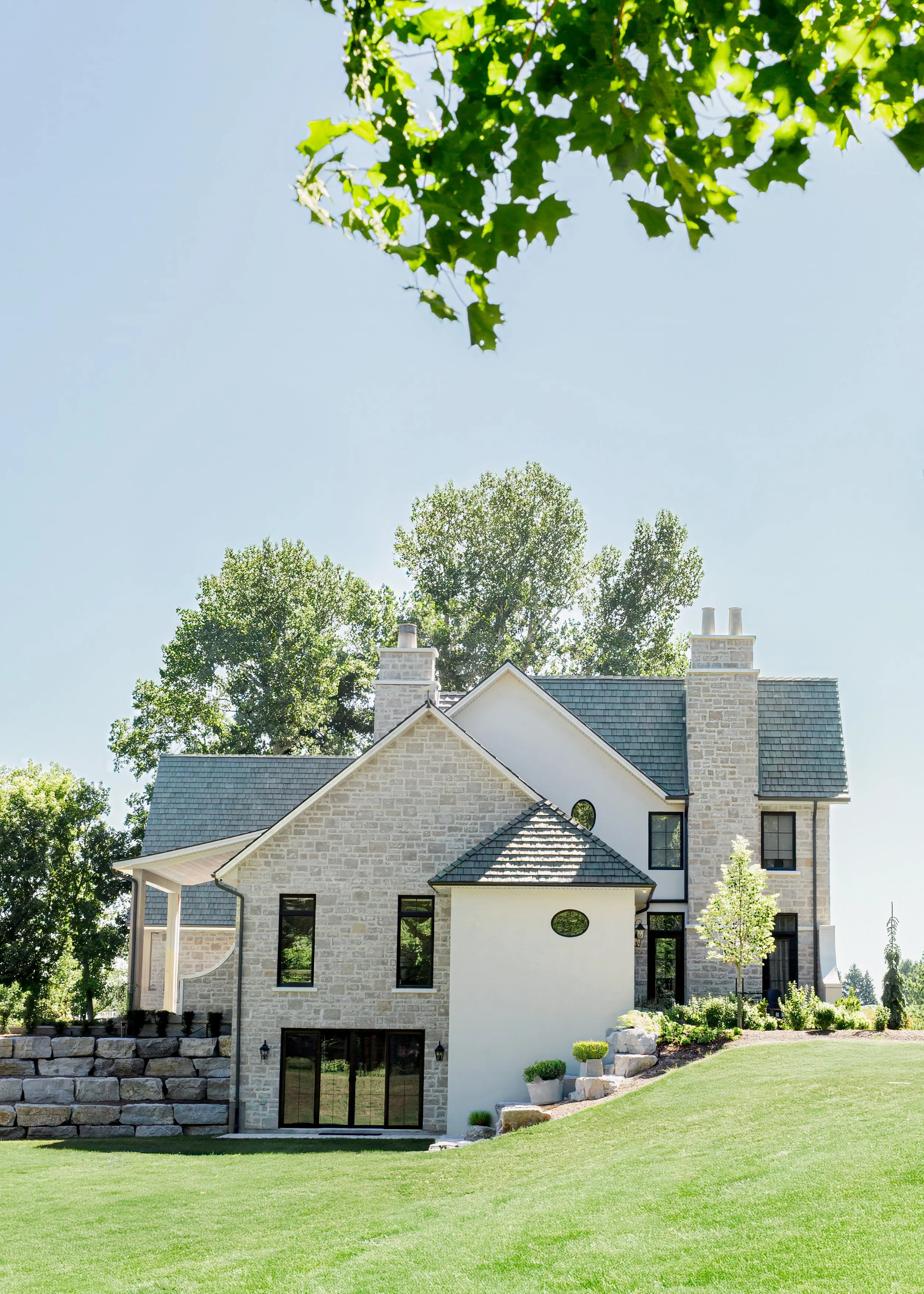 EverestEstateHomes_arnotthamilton_ensuite--14.jpg