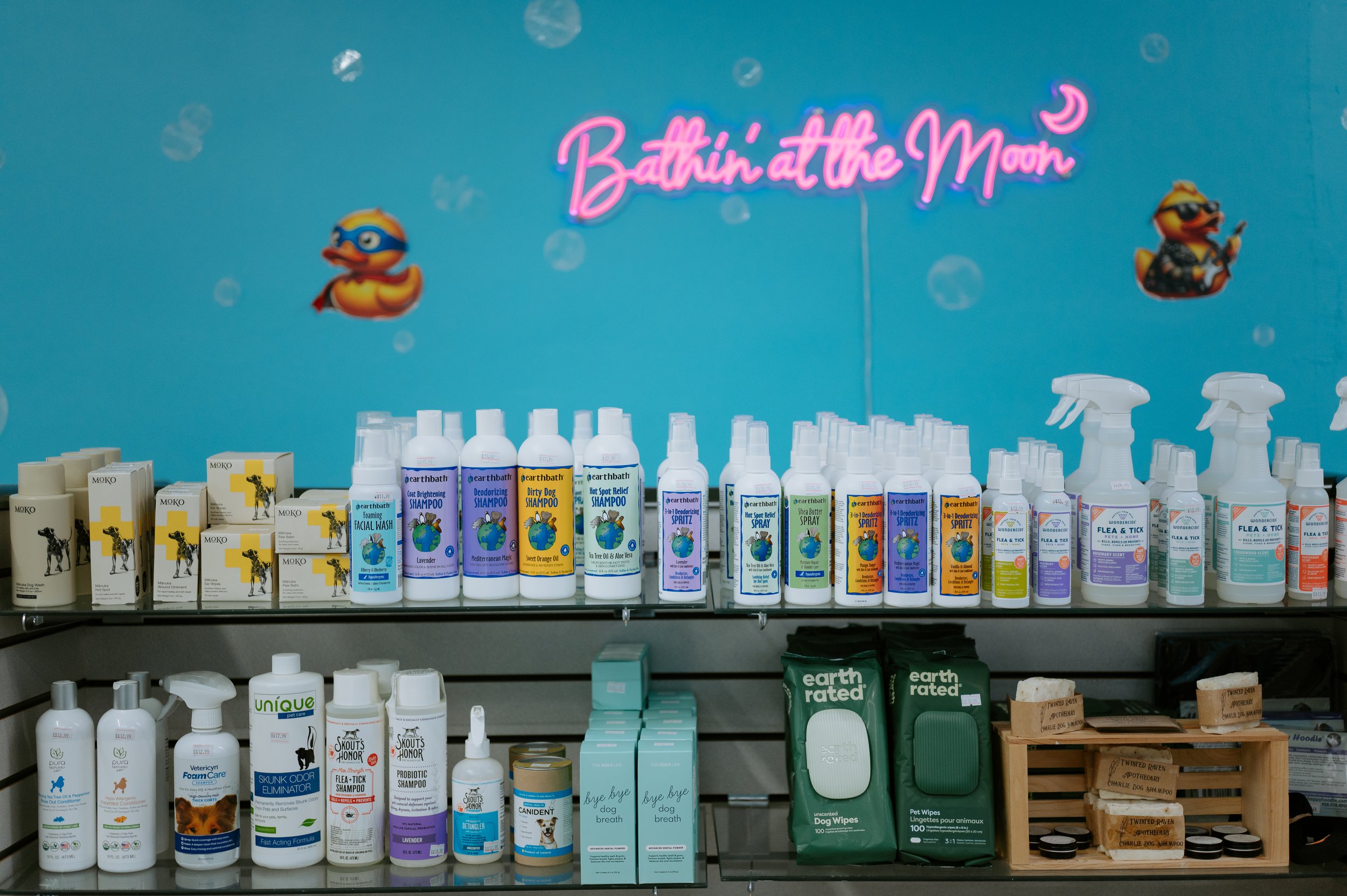 Howlin’ At The Moon Dog Bakery