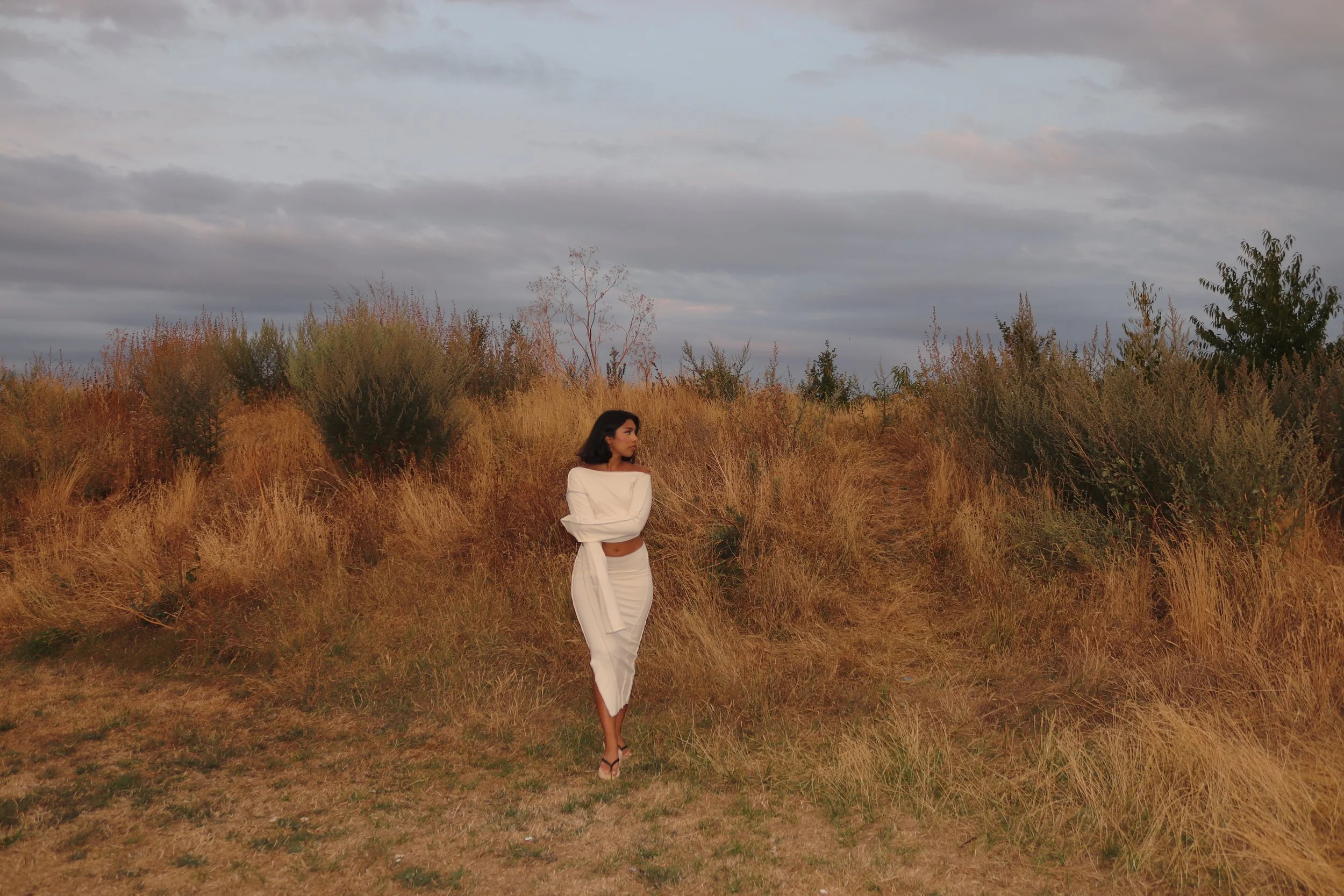 KAIRO CREAM SET4.JPG