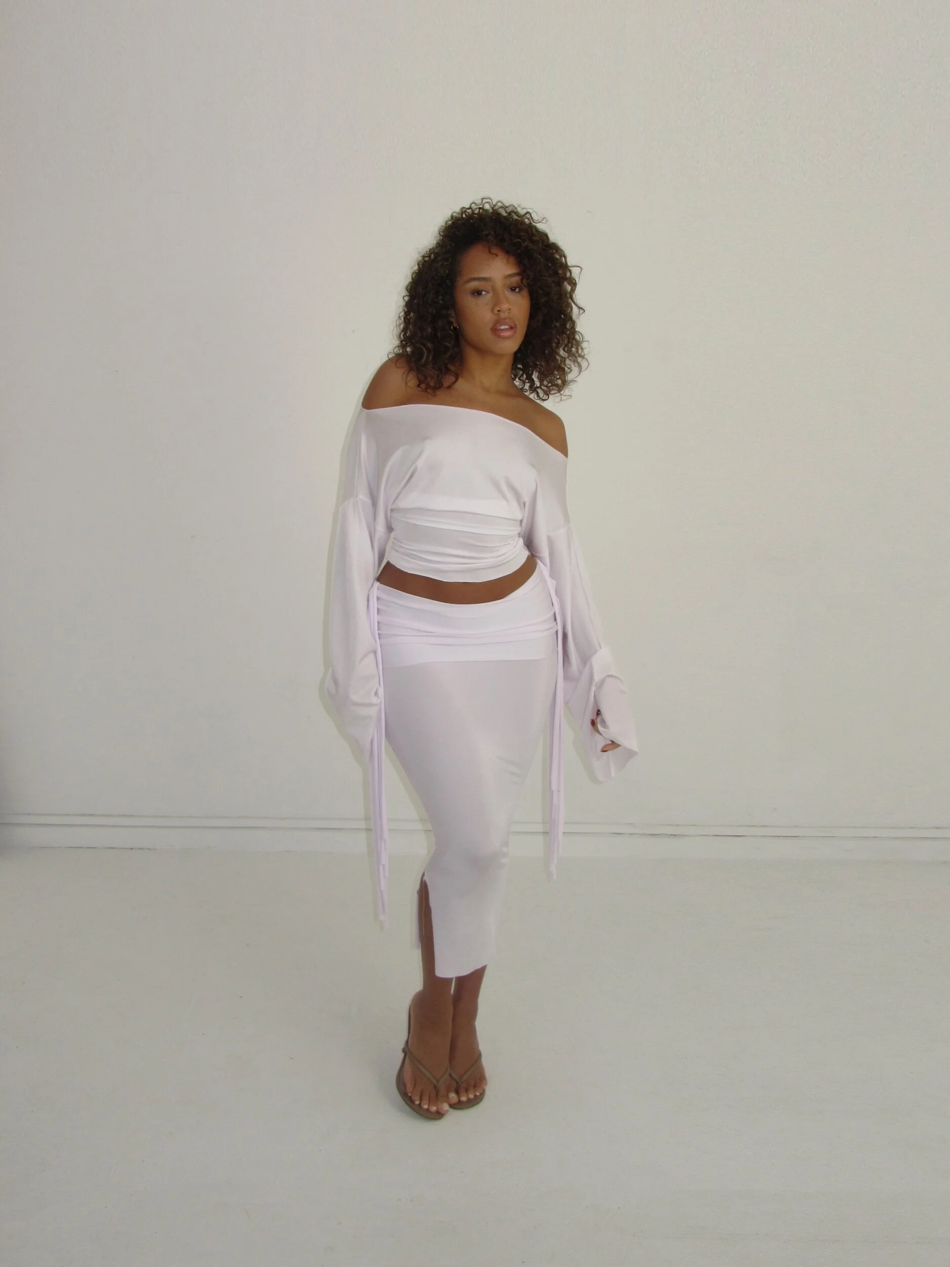 'SNEAUX' OFF SHOULDER TOP